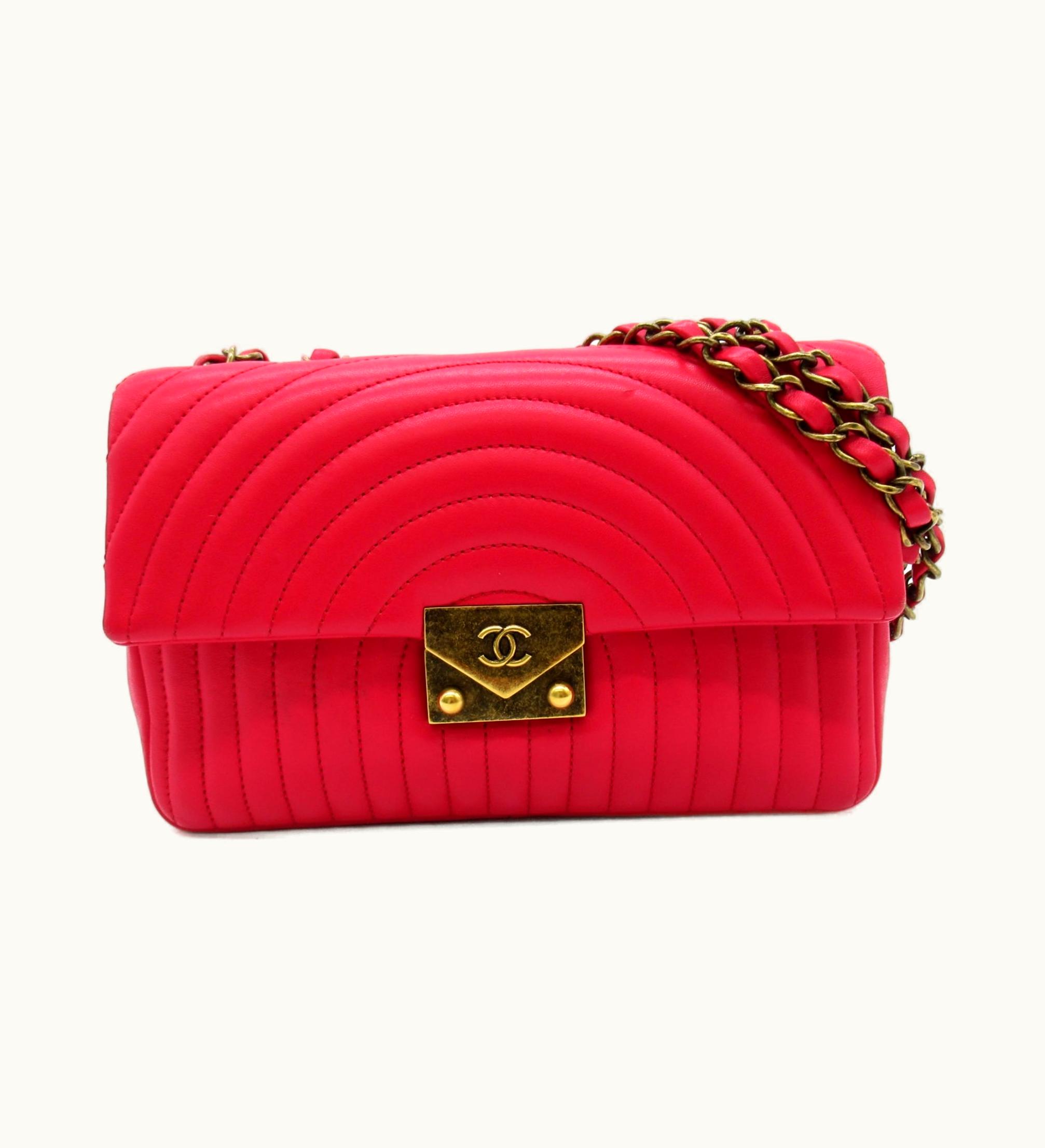 Chanel Design Stitch Chainshoulder Bag Pink Lambskin [Sheep Leather]