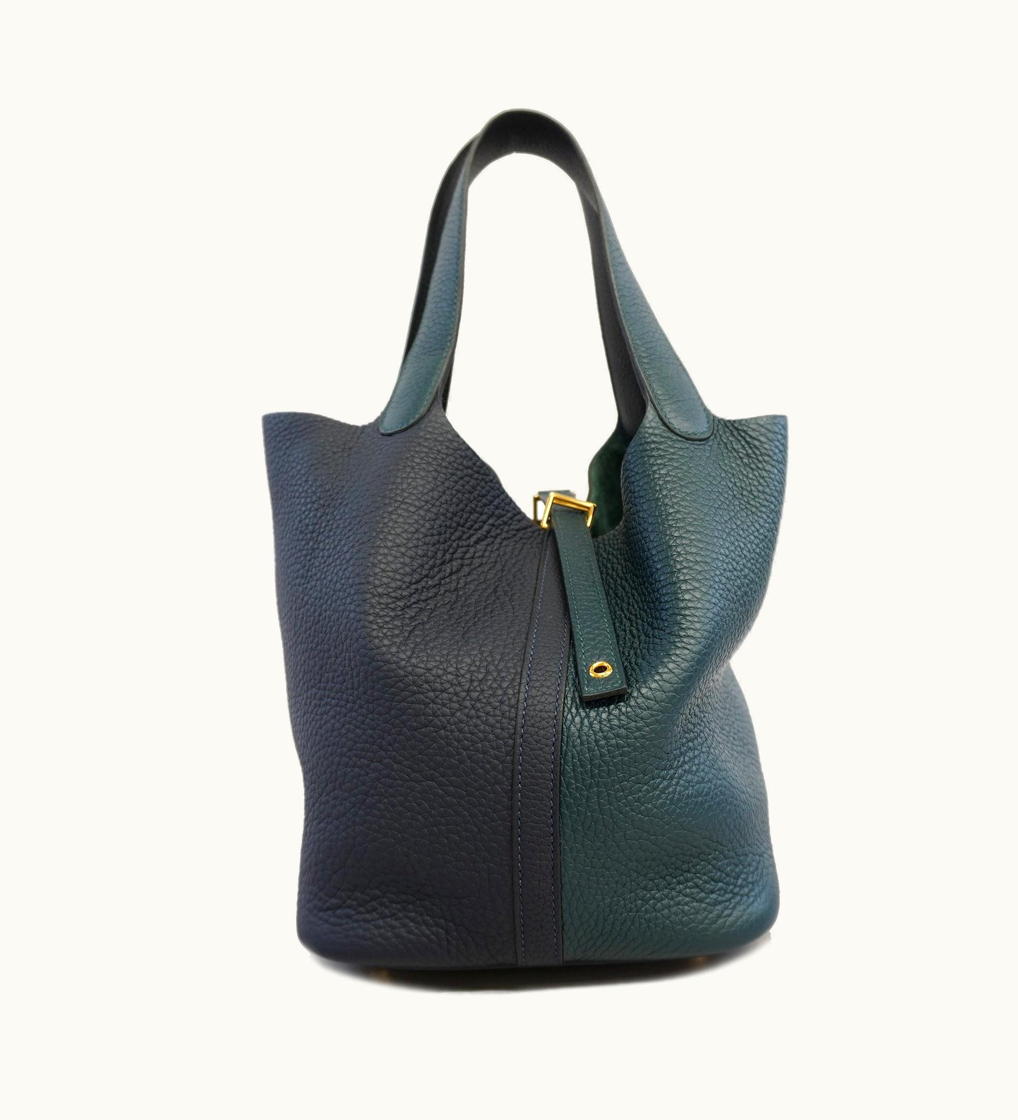 Hermès Hermès Handbag Picotin Lock MM Y Engraved Taurillon Clemence Bleu Nuit/Vert Cipress Gold Metal