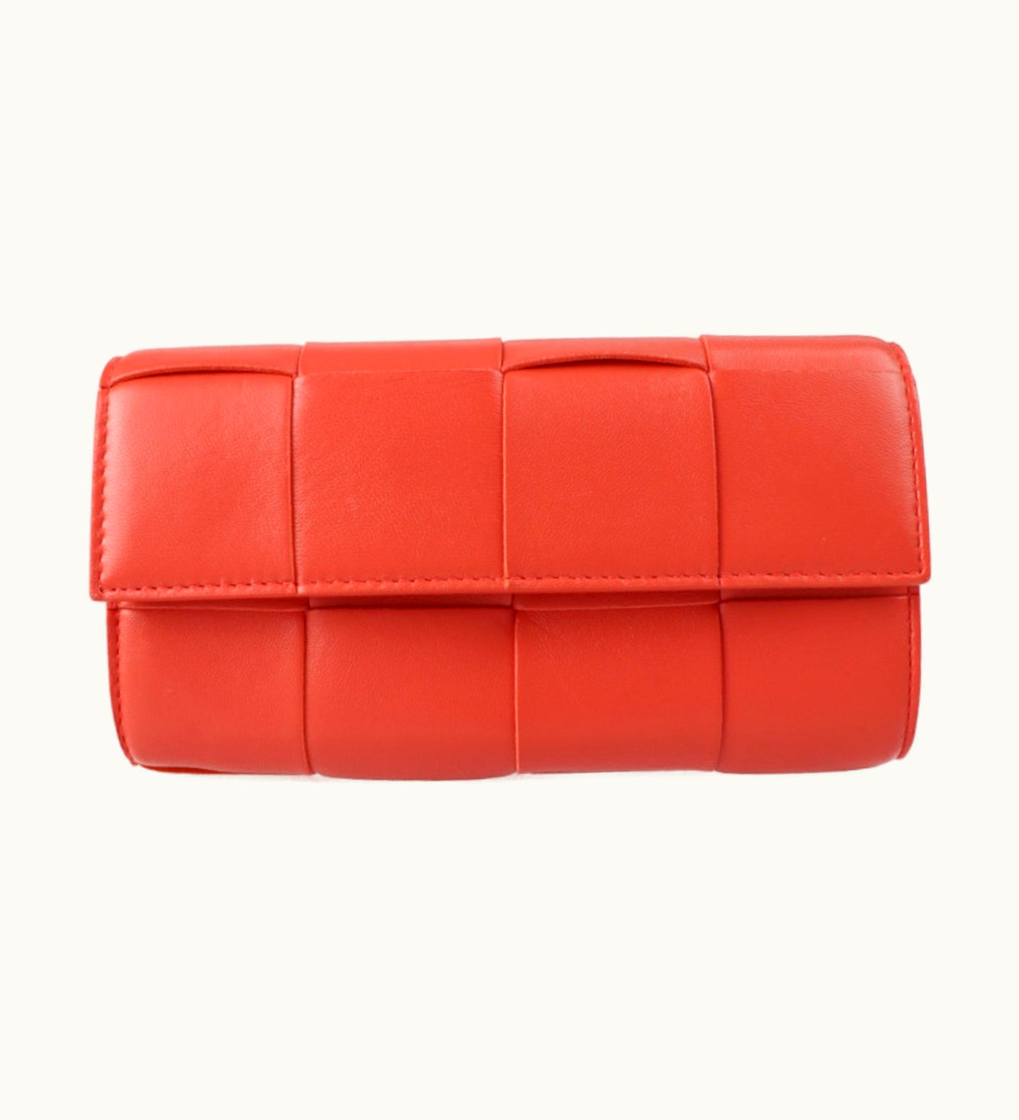 Bottega Veneta Bottega Veneta Maxi Intrecciato Bi-Fold Wallet 667433Vcqc46583 Lambskin Calf Leather Sunburst Coral Red Series Gold Hardware Long