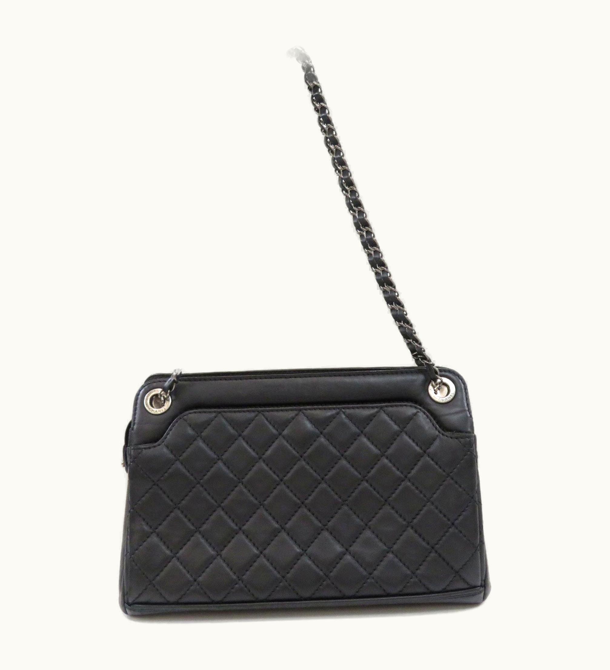 Chanel Chanel Matelasse Chain Shoulder Bag Lambskin Ladies Black