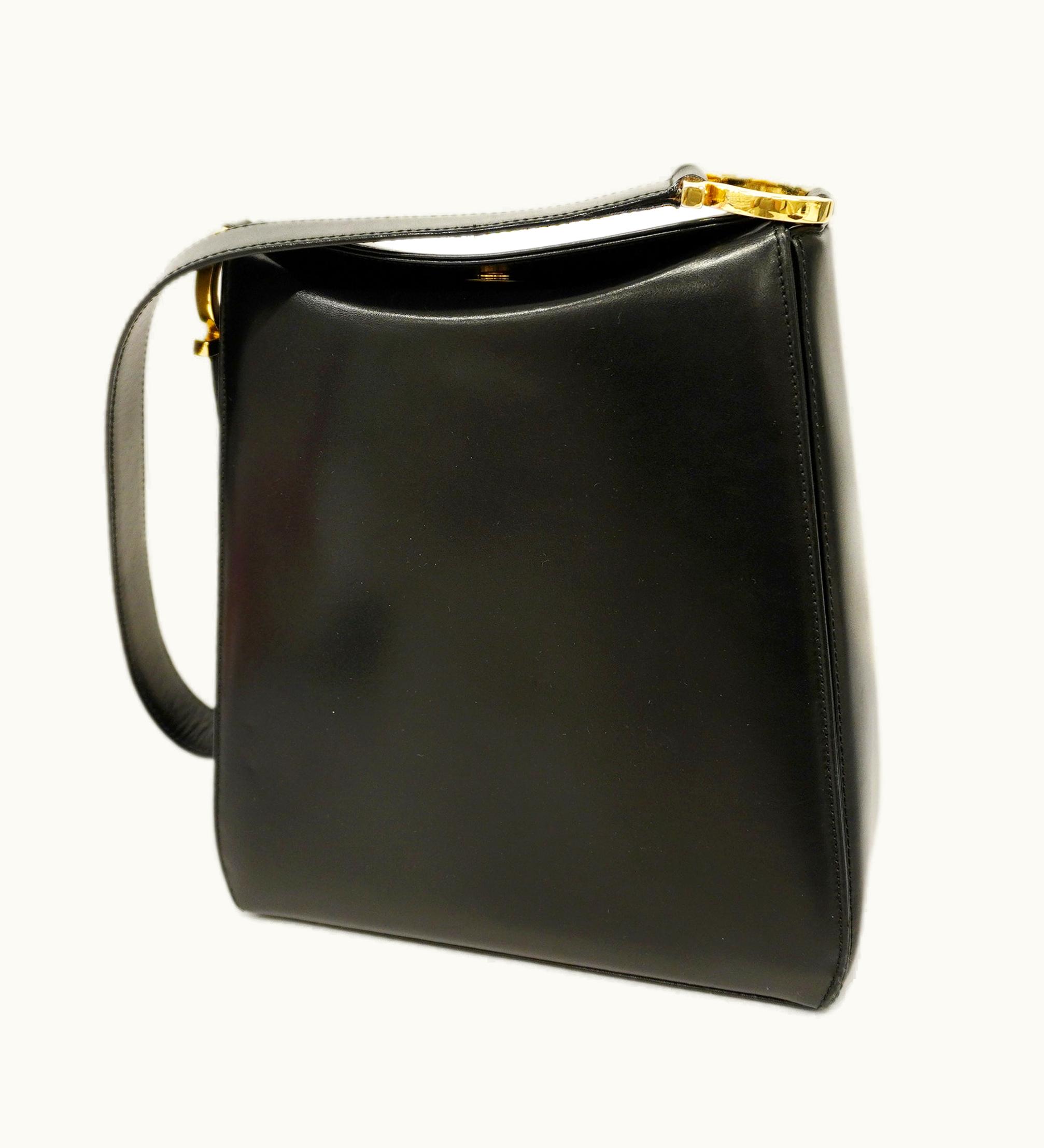 Salvatore Ferragamo Salvatore Ferragamo Gancini Women's Leather Shoulder Bag Black