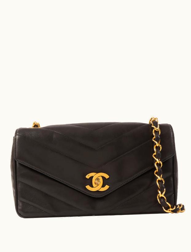 Chanel Chanel Around 1995 Made Chevron Stitch V Flap Turn-Lock Chain Bag Black
