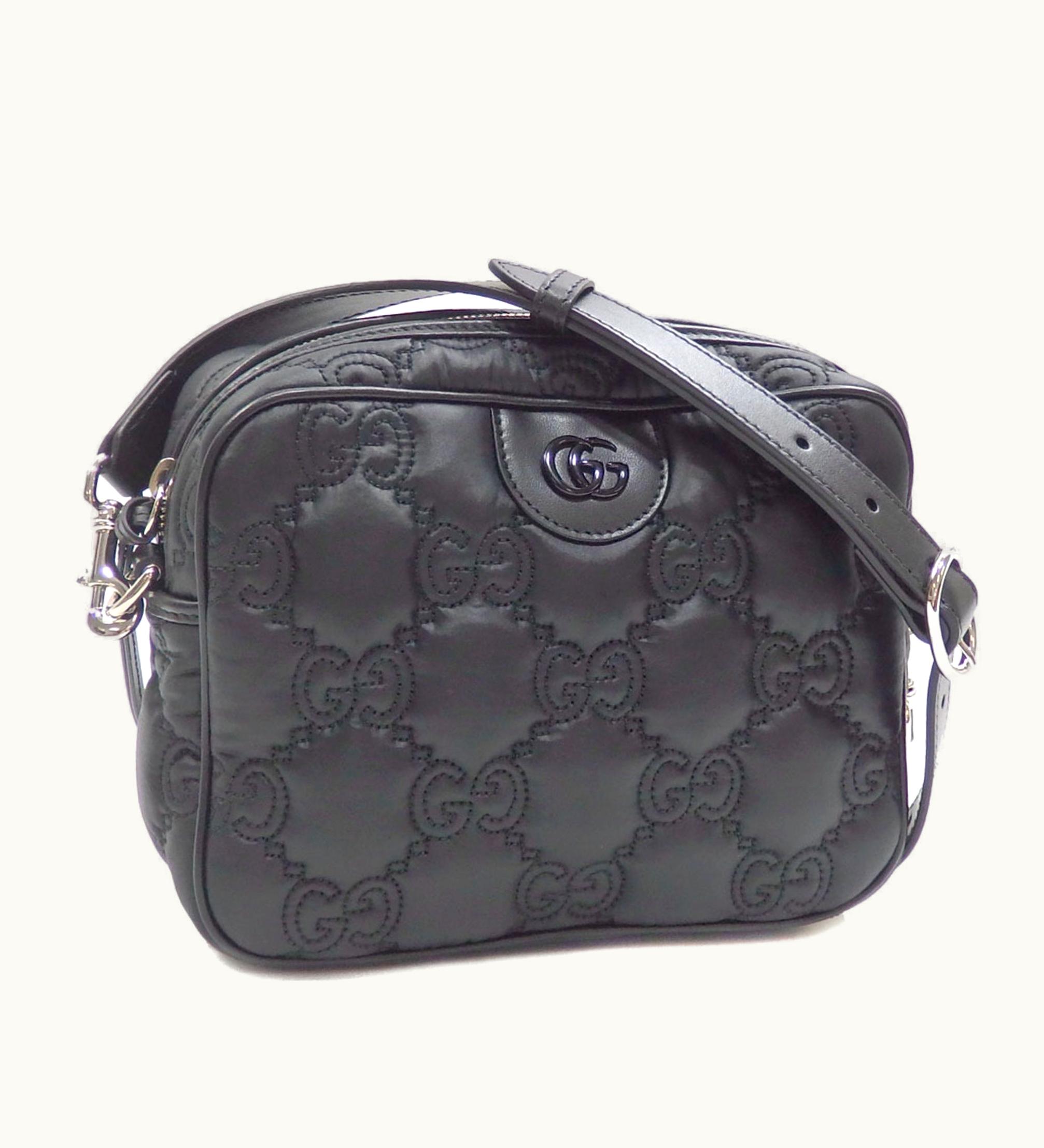 Gucci Gucci Shoulder Bag GG Matelasse Small Women's Black Leather 702234