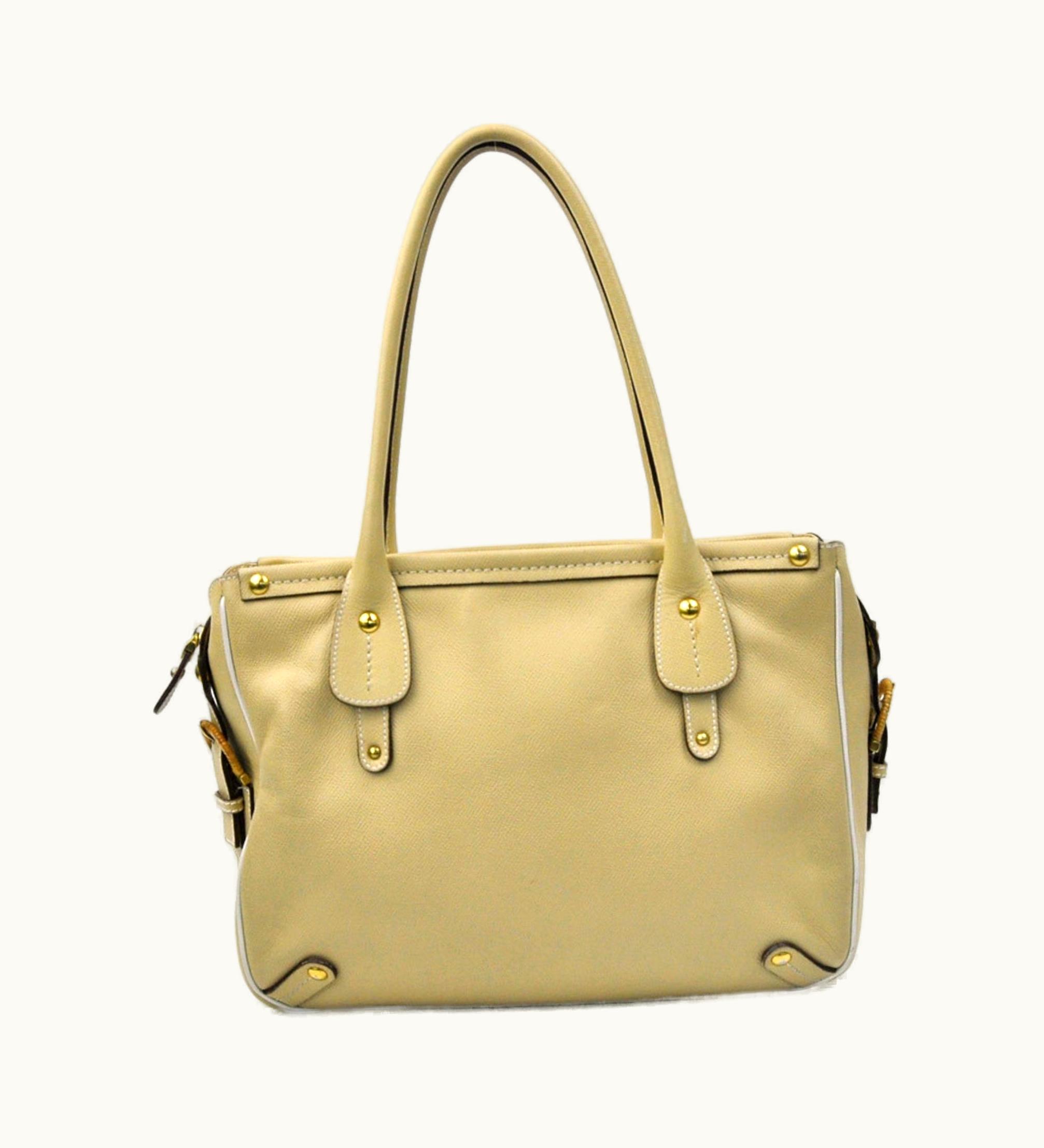 Salvatore Ferragamo Salvatore Ferragamo Shoulder Bag Leather Ladies 1881