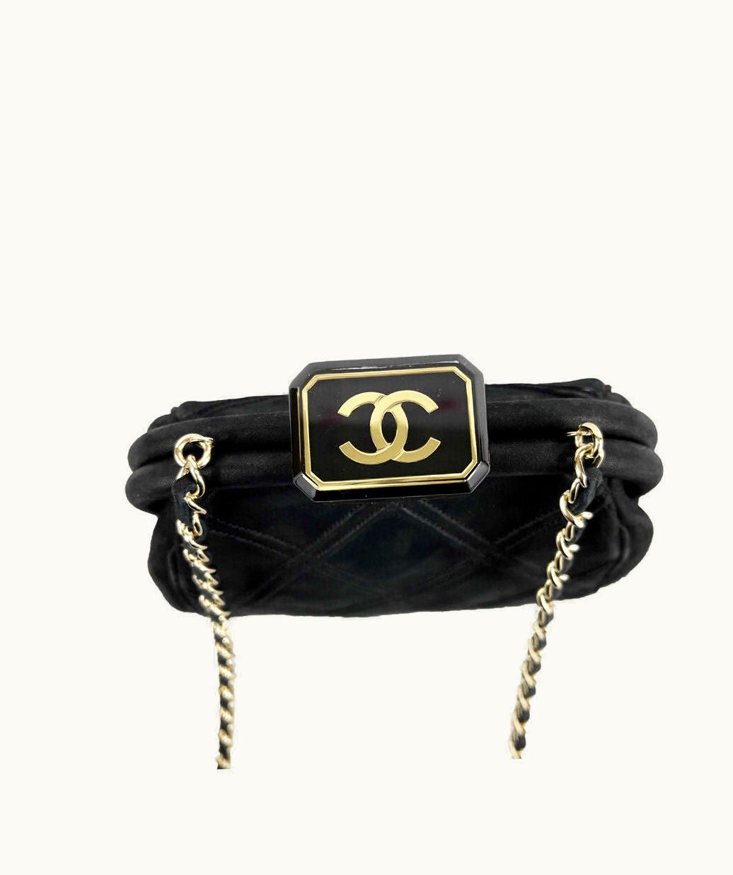 Chanel Chanel - Mini Crossbody Clutch - Black Quilted /Gold-Tone - '' Closure