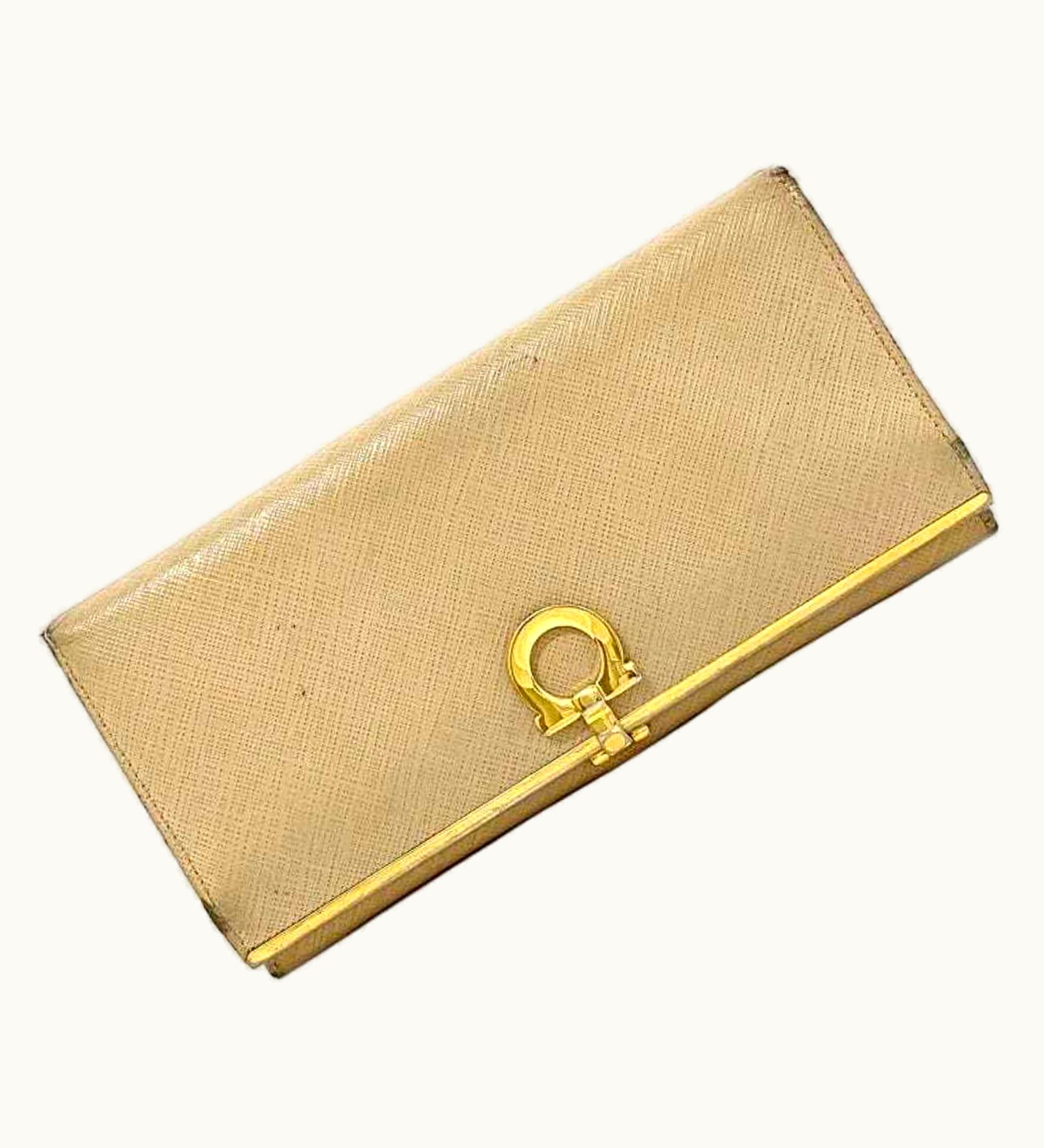 Salvatore Ferragamo Salvatore Ferragamo Bifold Long Wallet Beige Gold Gancini Ik-22 Leather Metal Clip Flap Women's
