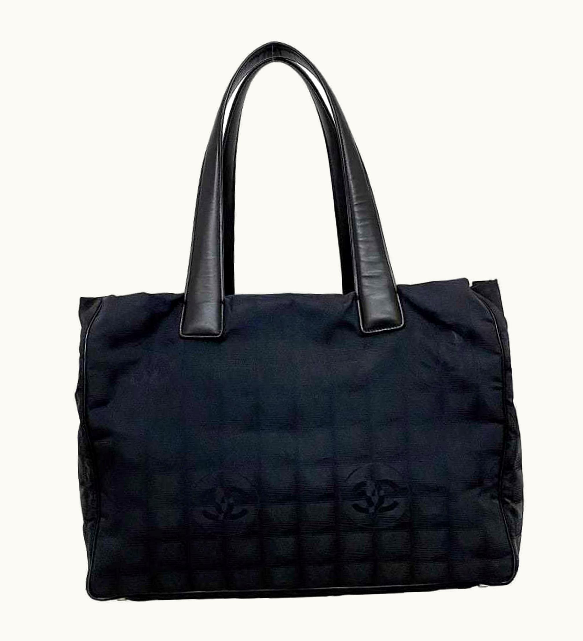 Chanel Chanel MM Black New A15991 Coco Mark Nylon Leather 8Th