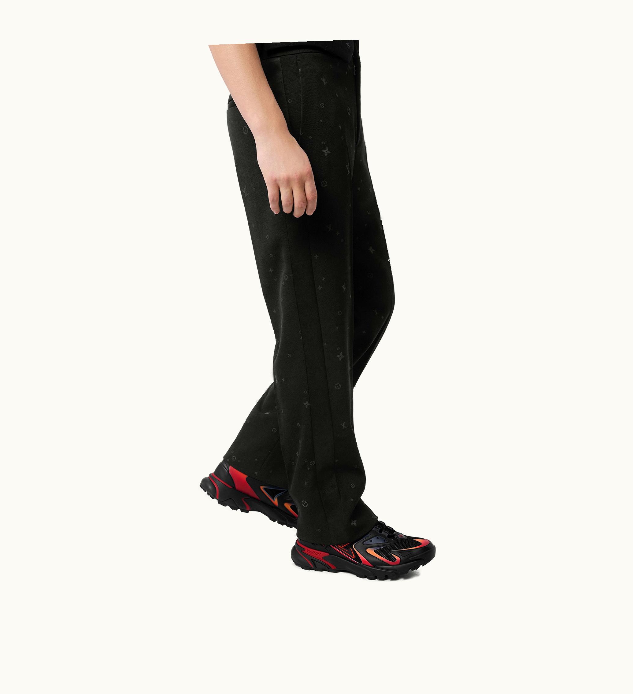 Louis Vuitton Louis Vuitton LV Runner Tatic Trainers Black