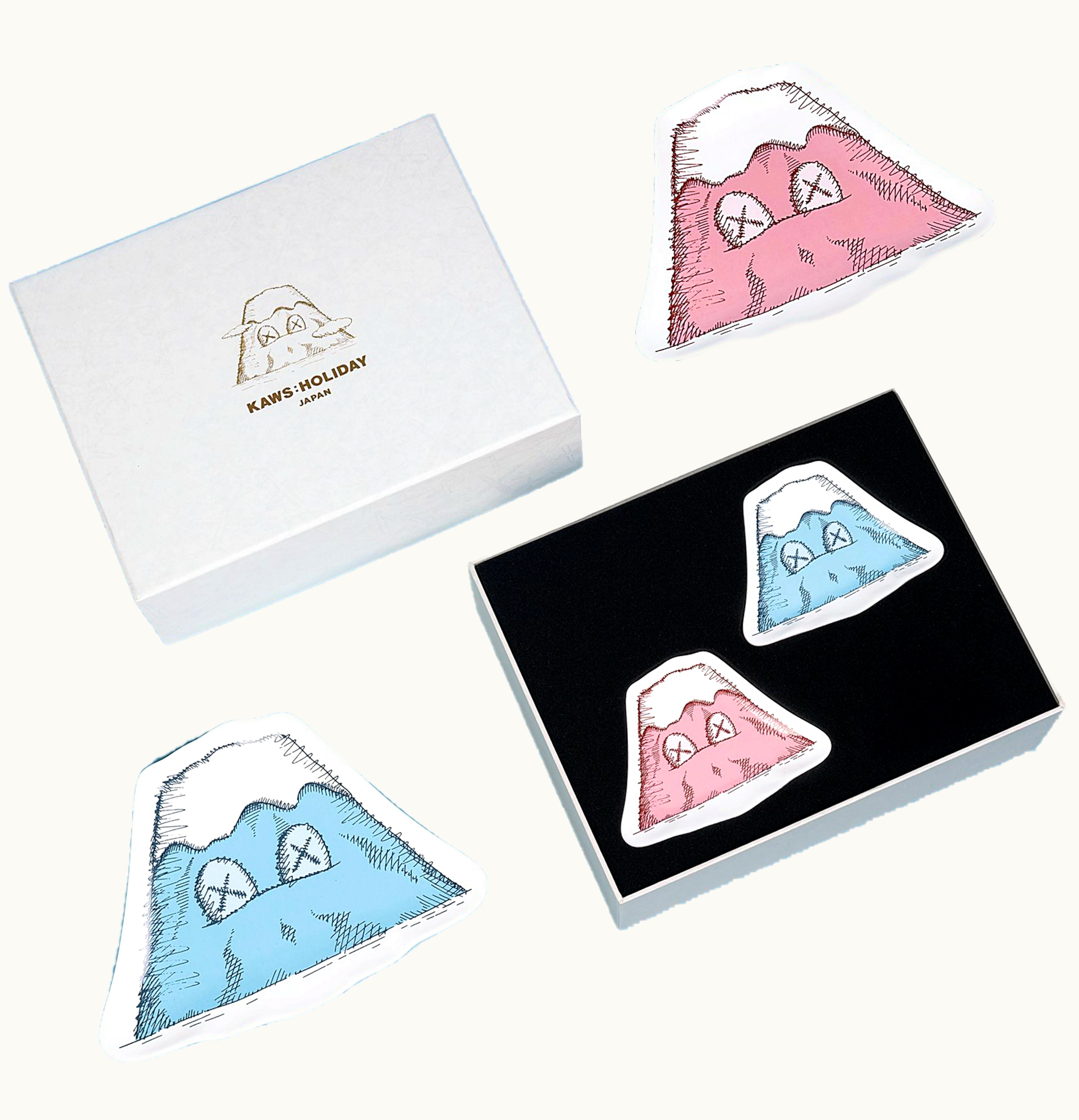 KAWS KAWS HOLIDAY JAPAN Fuji Ceramic Plate Set of 4 Multicolor