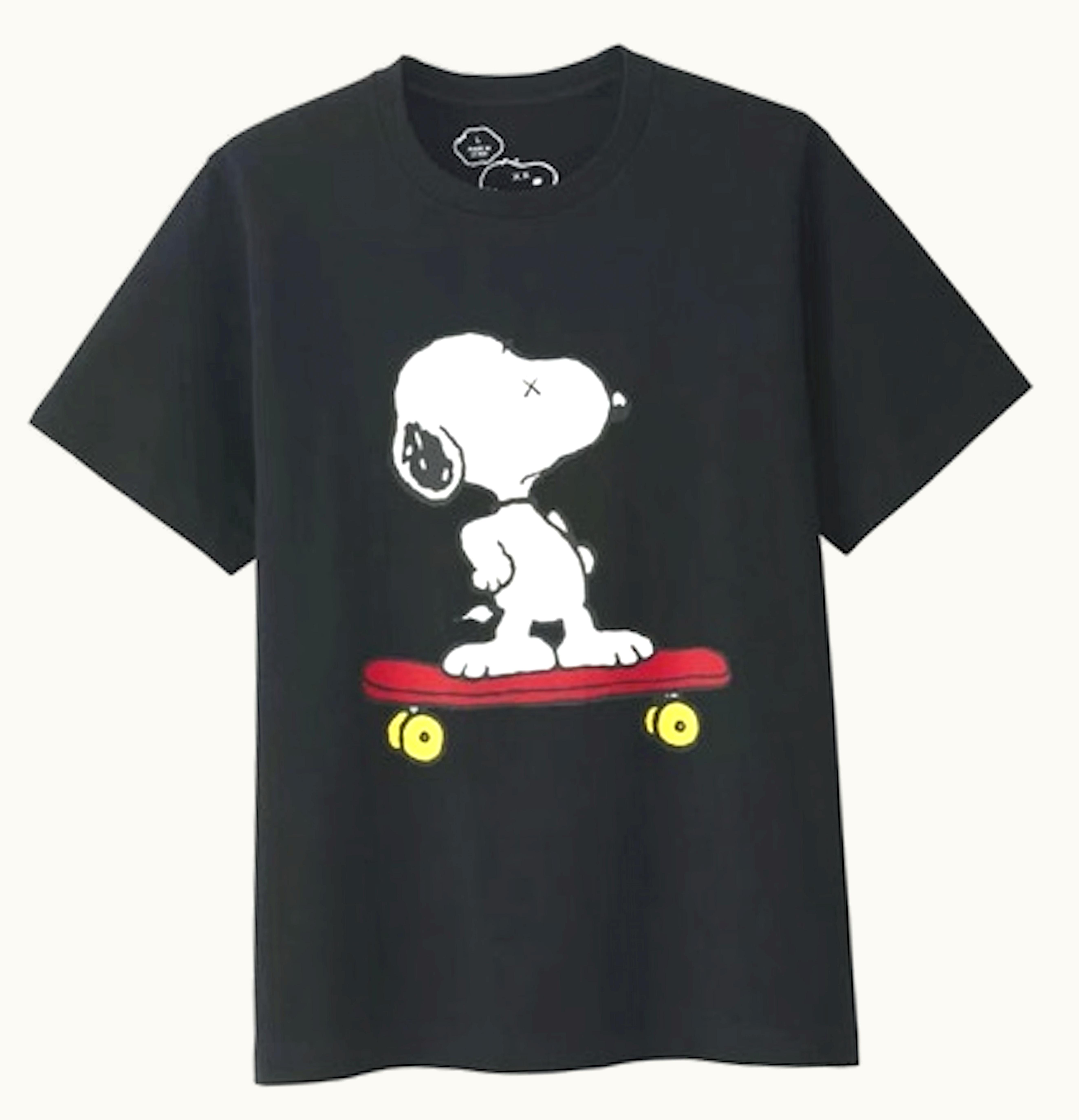 KAWS KAWS x Uniqlo x Peanuts Snoopy Skateboarding Tee Japanese Sizing Black
