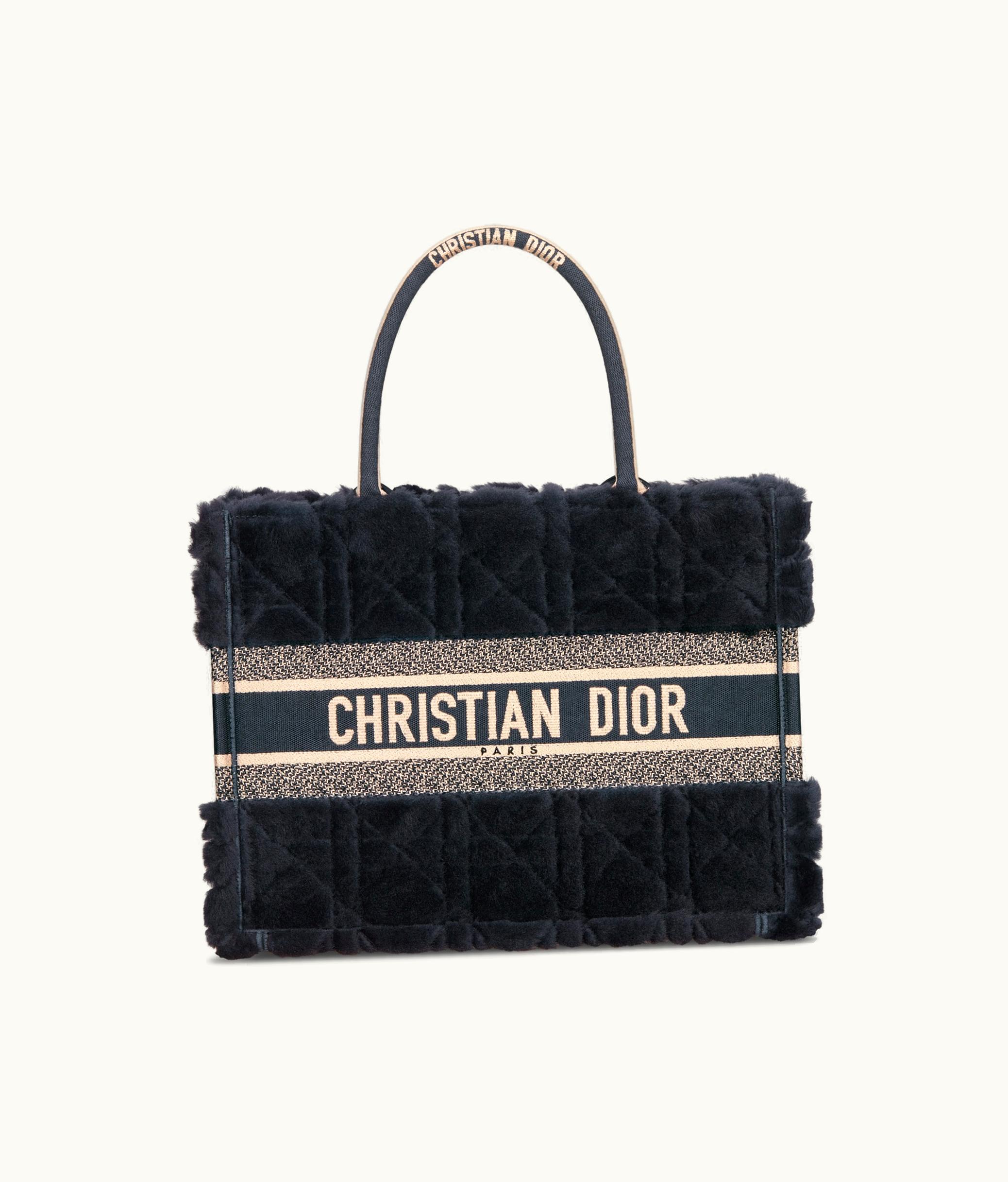 Dior Sac Dior Book Tote Medium Peau Lainée De Mouton Cannage Bleu Marine