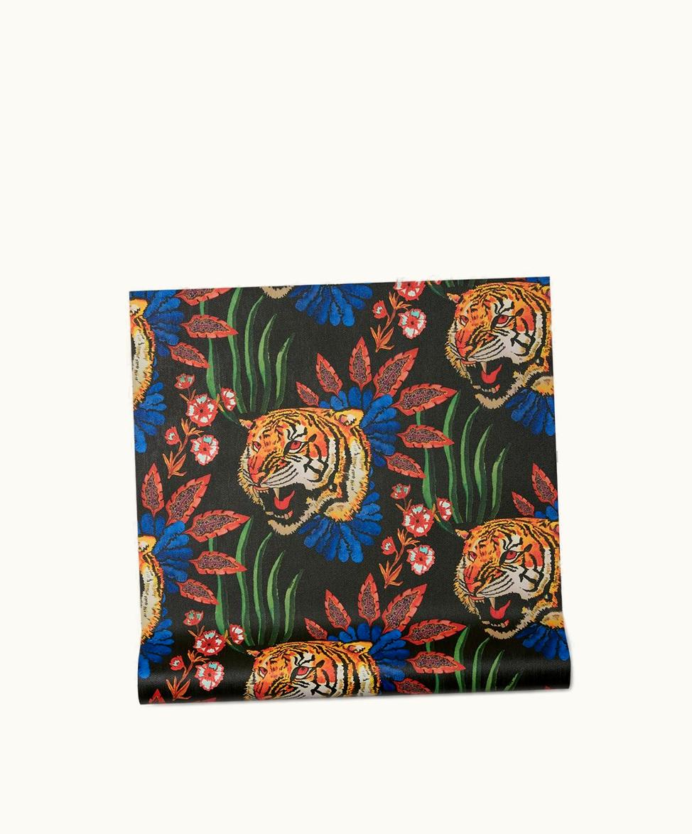 Gucci Gucci Tiger Leaf Print Wallpaper Tiger Leaf Print
