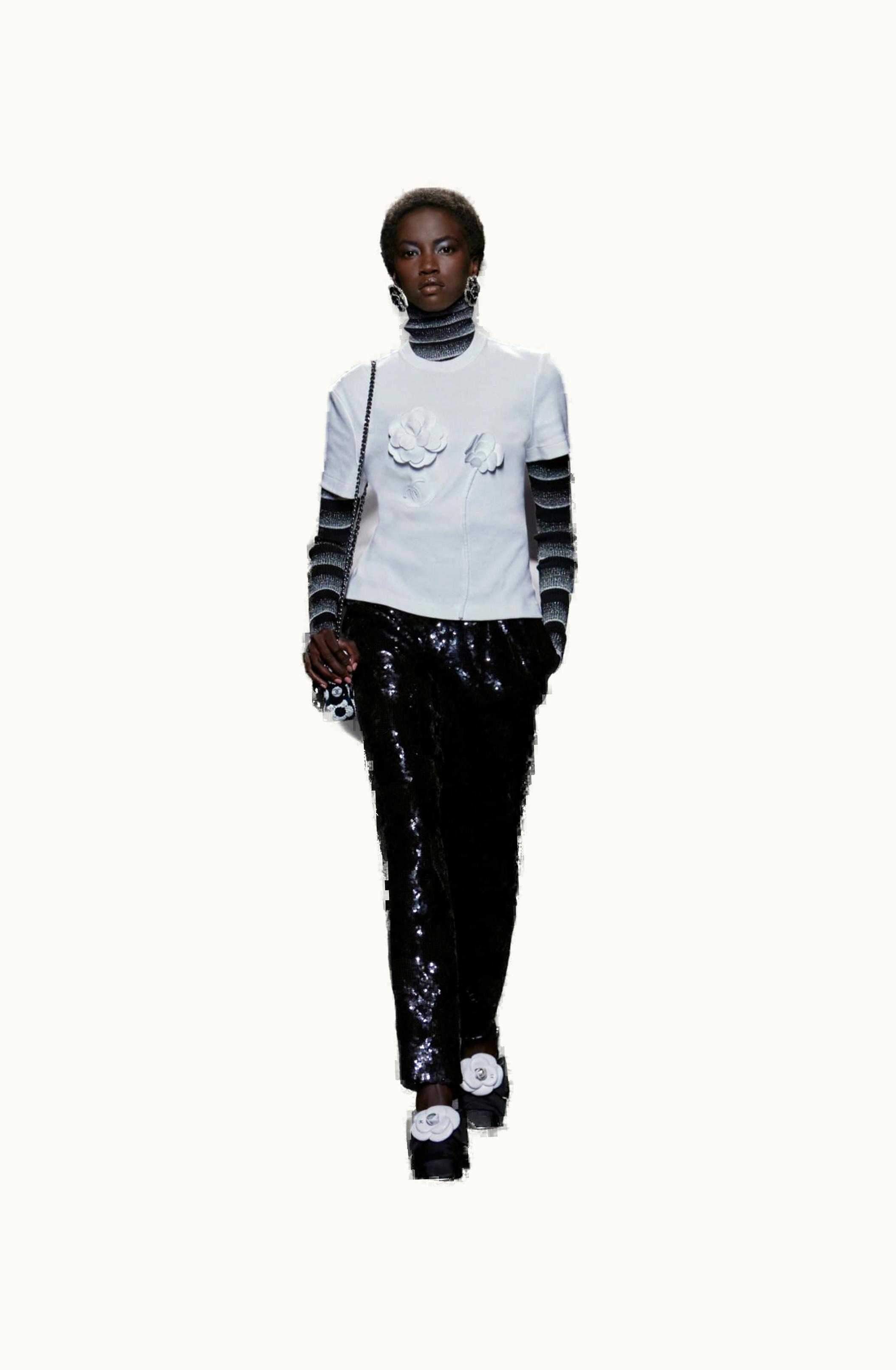 Chanel Chanel Pullover - Iridescent Wool & Mixed Fibers, Black & Silver Black & Silver