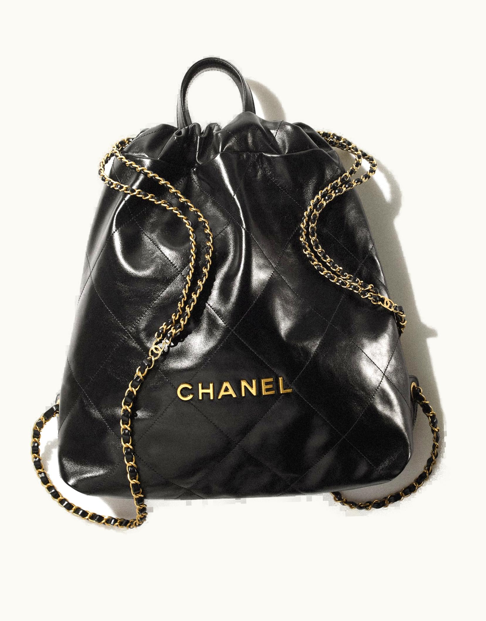 Chanel Large Back Pack Chanel 22, Shiny Calfskin & Gold-Tone Metal, Black
