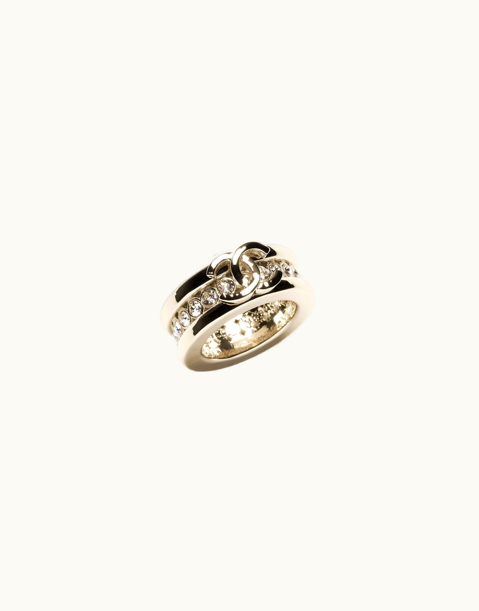 Chanel Chanel Ring - Metal & Strass, Gold & Crystal ABB949B14374NS027