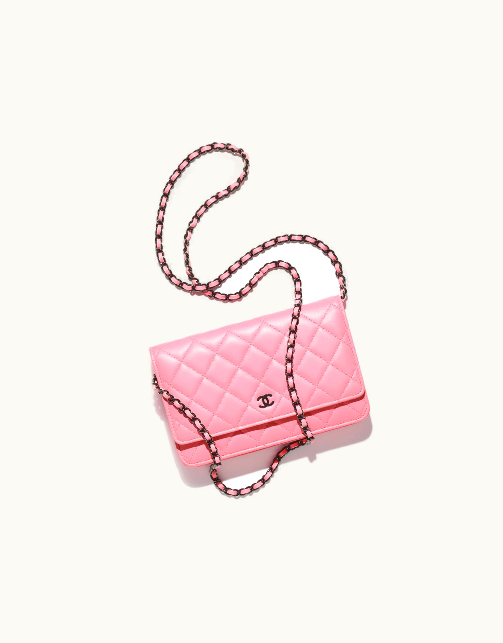 Chanel Chanel Classic Wallet On Chain - Lambskin & Black Metal, Coral Pink