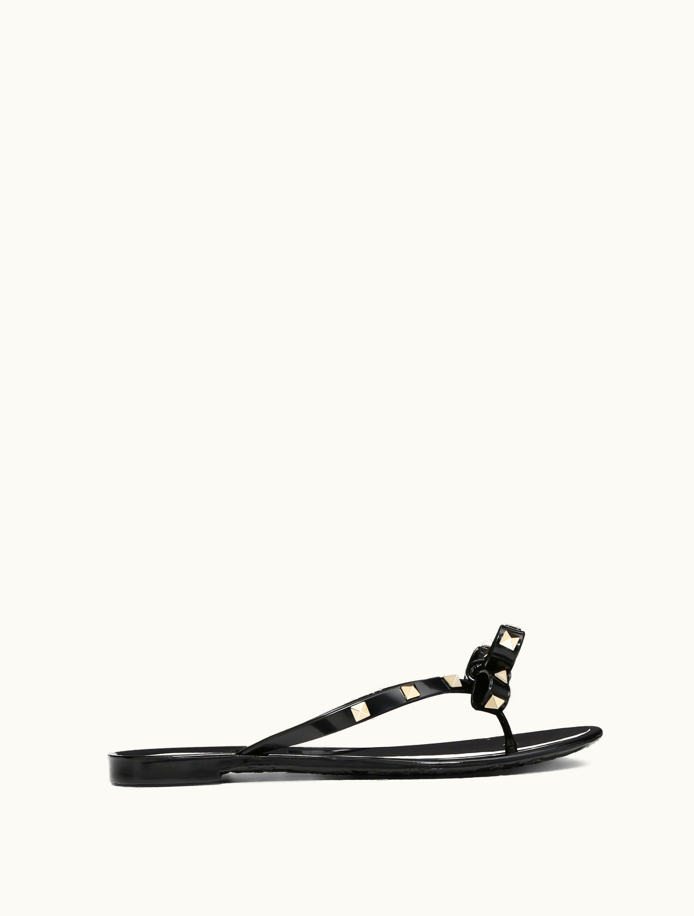 Valentino Valentino Rubber Rockstud Thong For Woman In Poudre