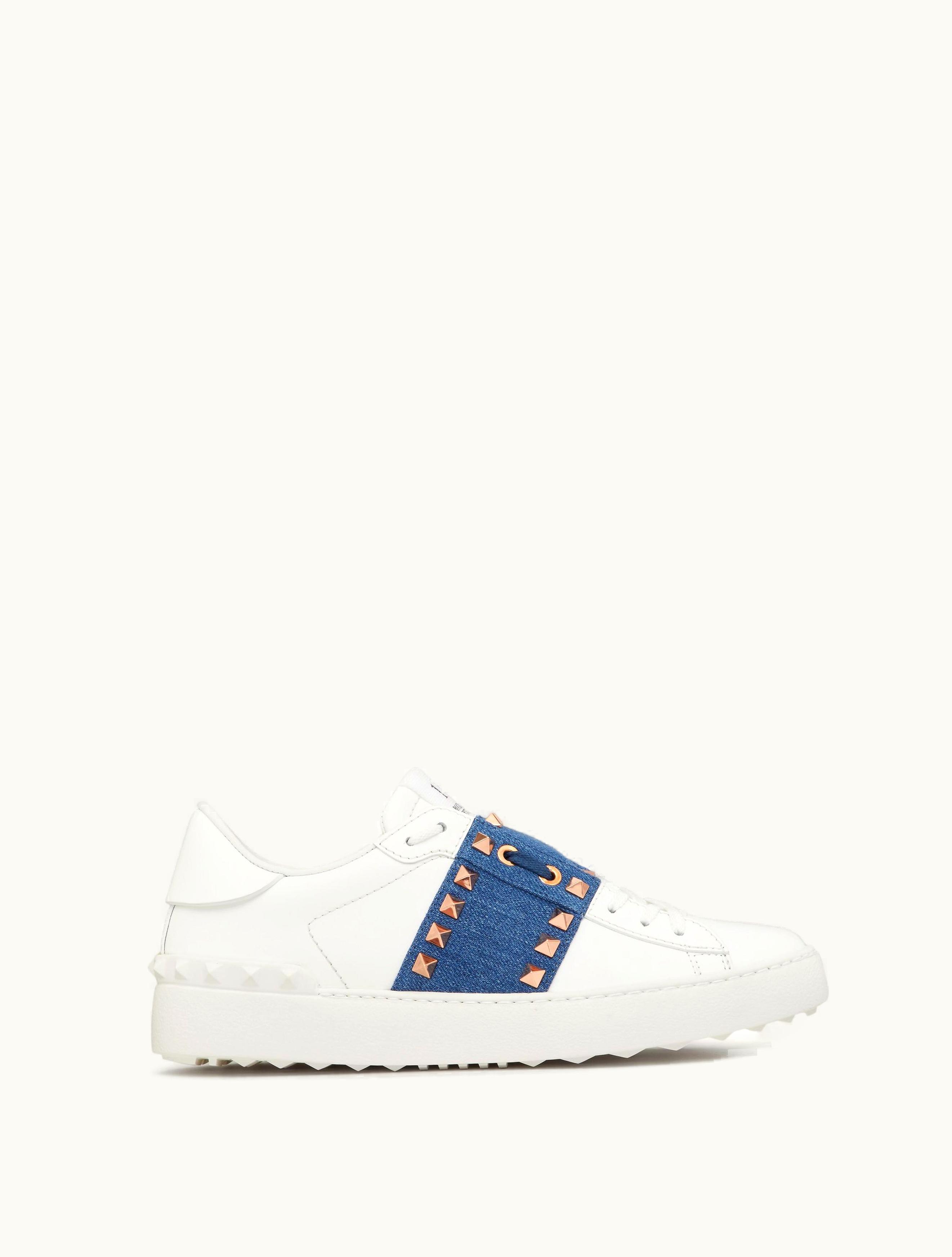 Valentino Valentino Rockstud Untitled Trainer In Calfskin With Denim Band For Woman In Denim / White