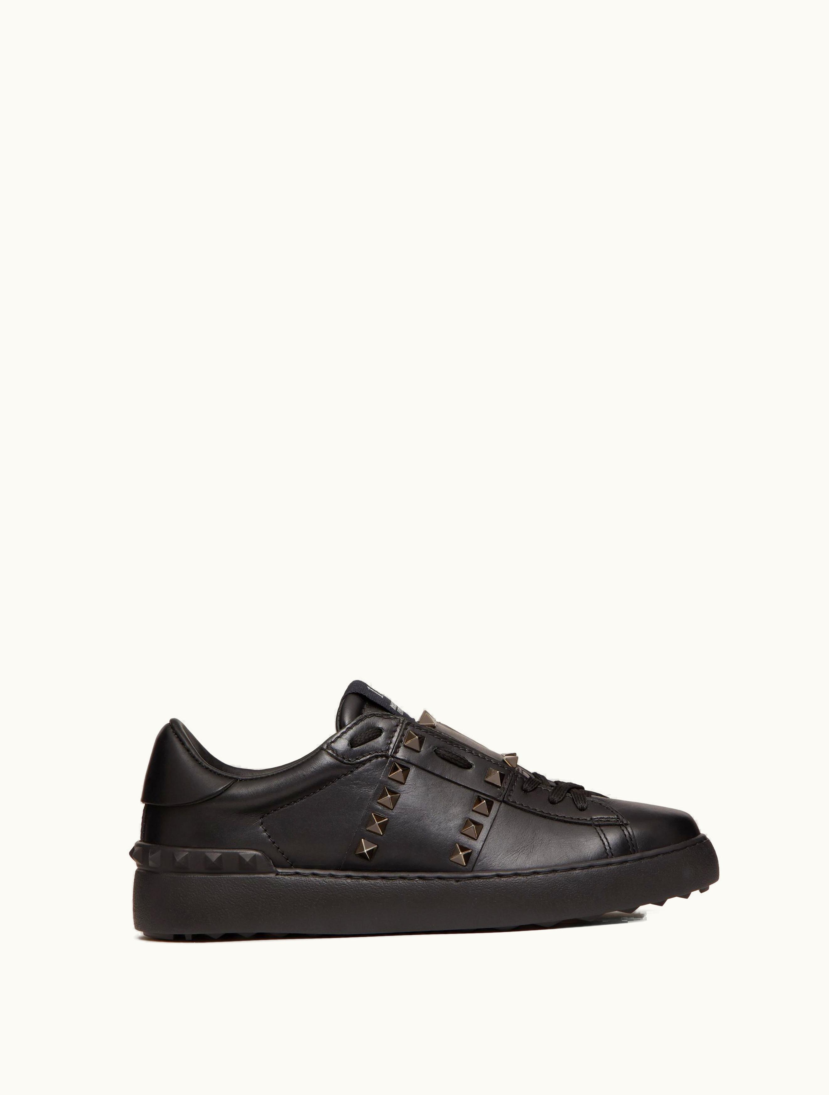 Valentino Valentino Rockstud Untitled Noir Calfskin Leather Sneaker For Woman In Black
