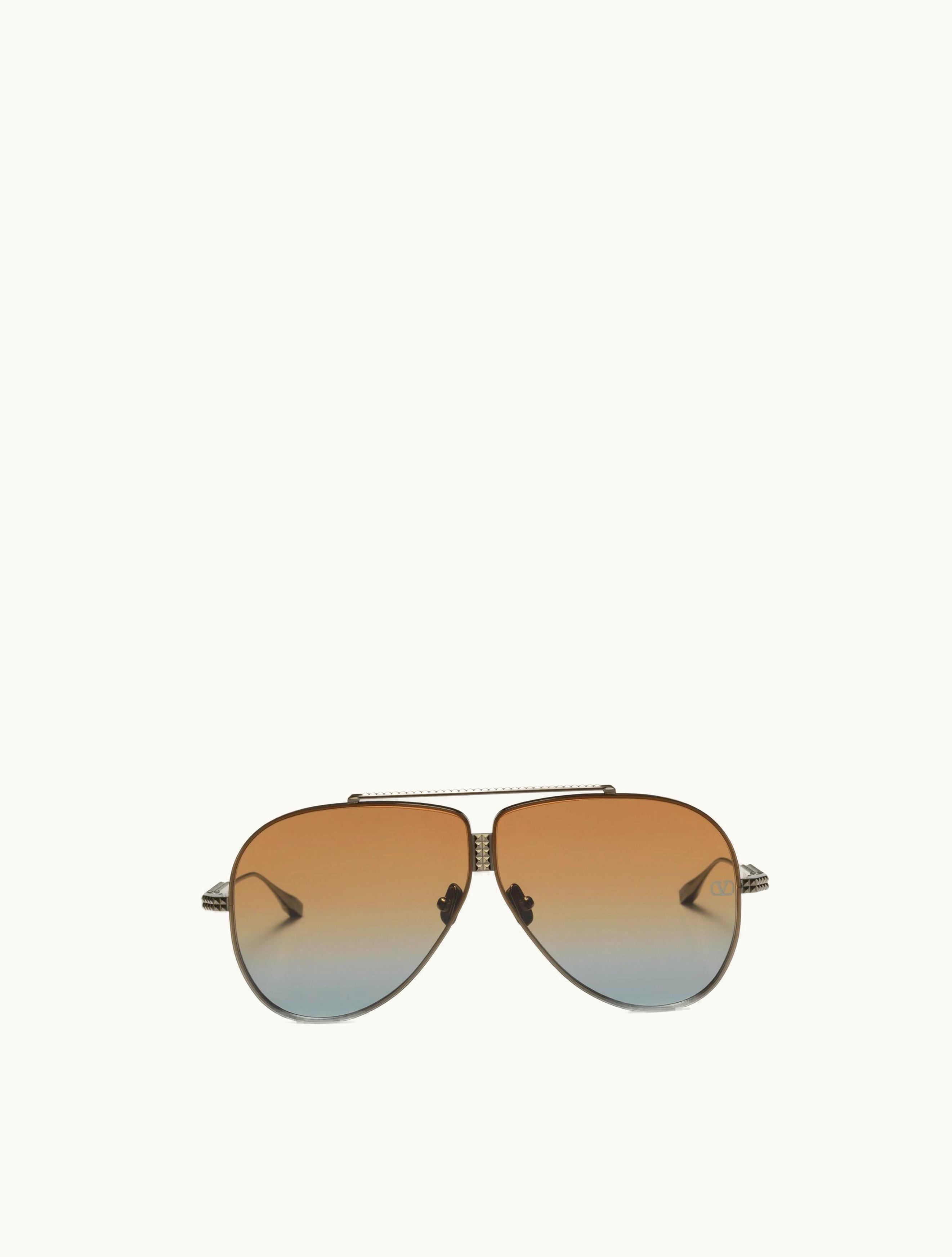 Valentino Valentino XVI - Pilot Titanium Stud Frame In Black / ​brown To Blue Gradient