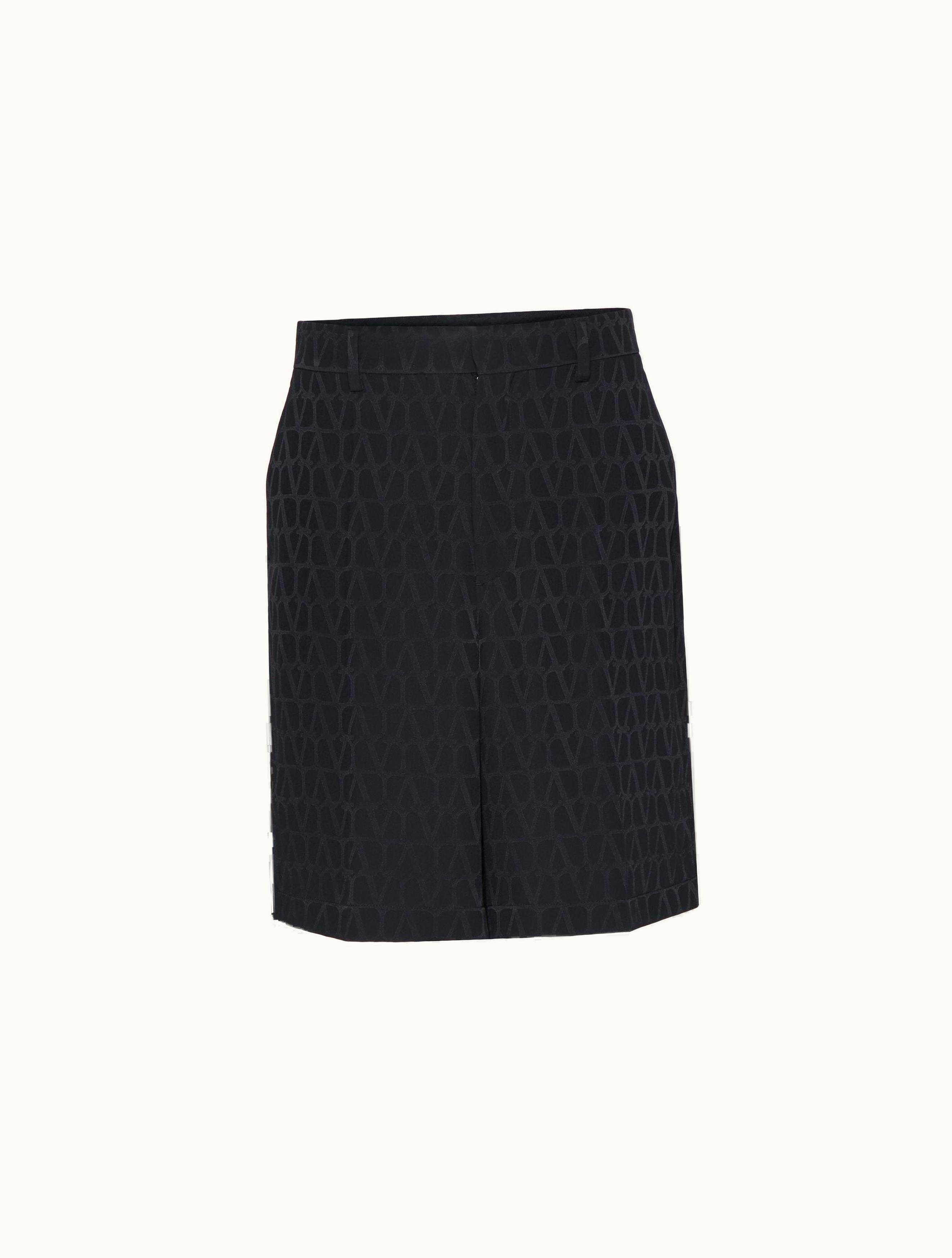 Valentino Valentino Bermuda Shorts In Silk With All-over Toile Iconographe Pattern For Man In Black