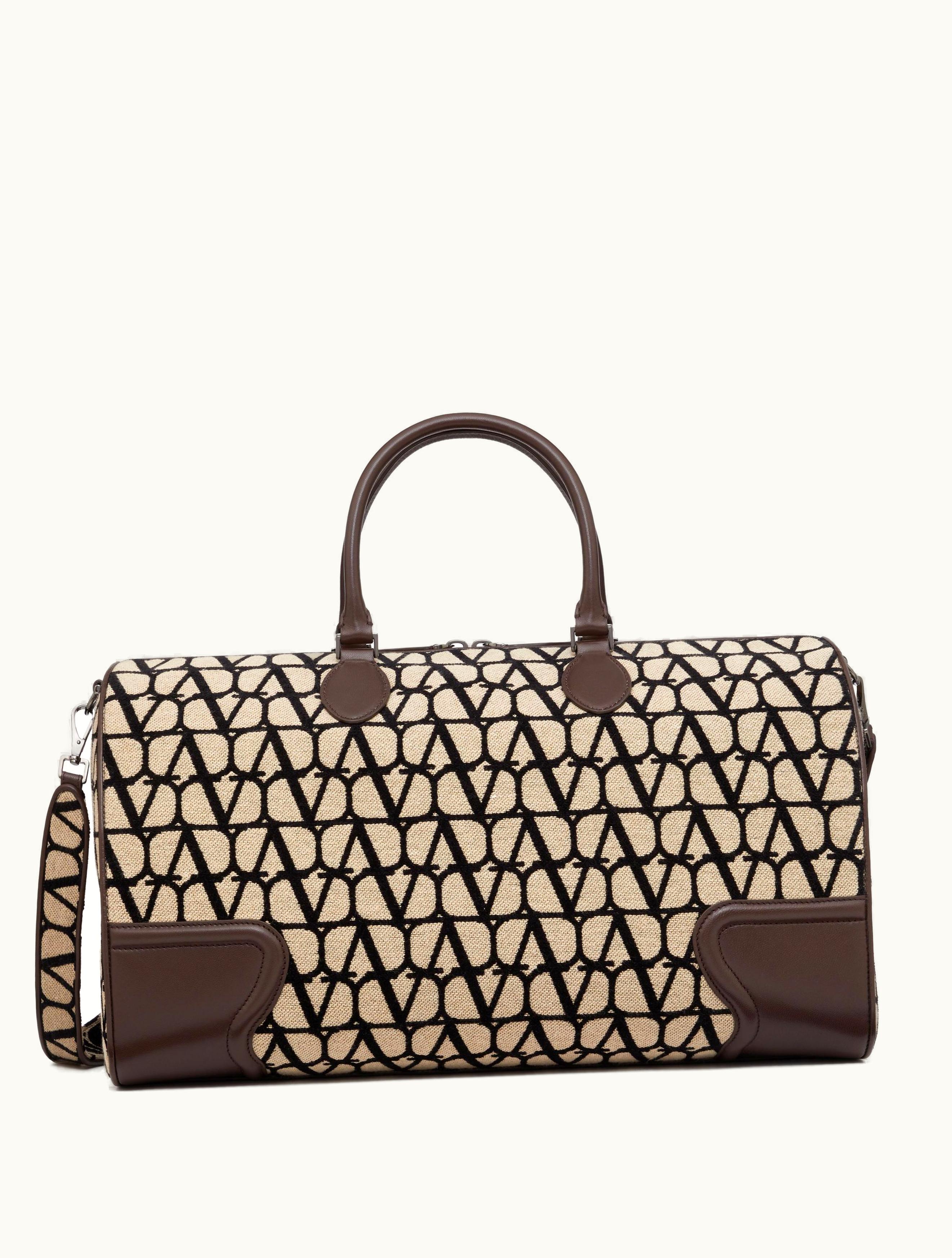 Valentino Valentino Toile Iconographe Duffle Bag With Leather Detailing For Man In Beige / Black