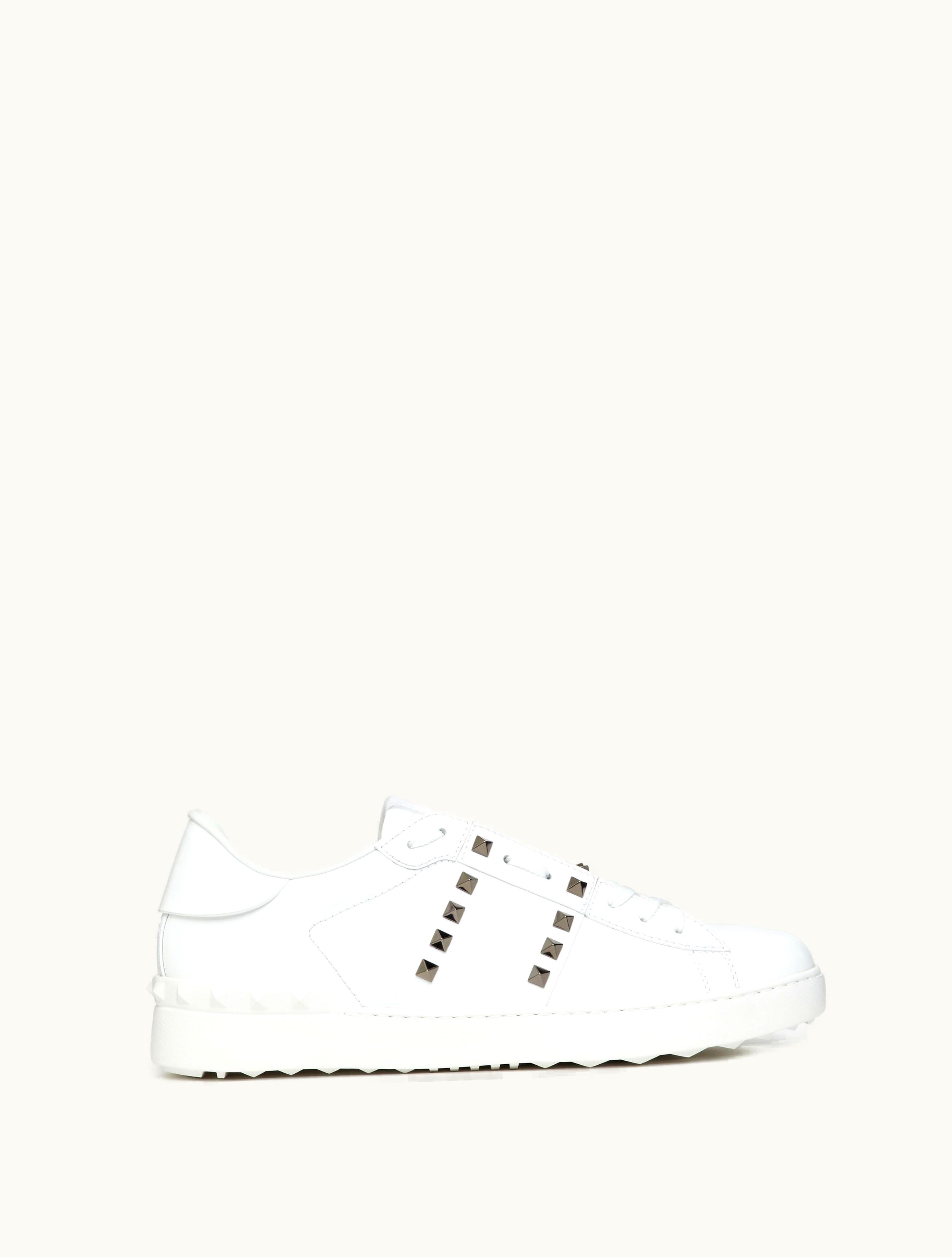 Valentino Valentino Rockstud Untitled Sneaker In Calfskin Leather For Man In Black