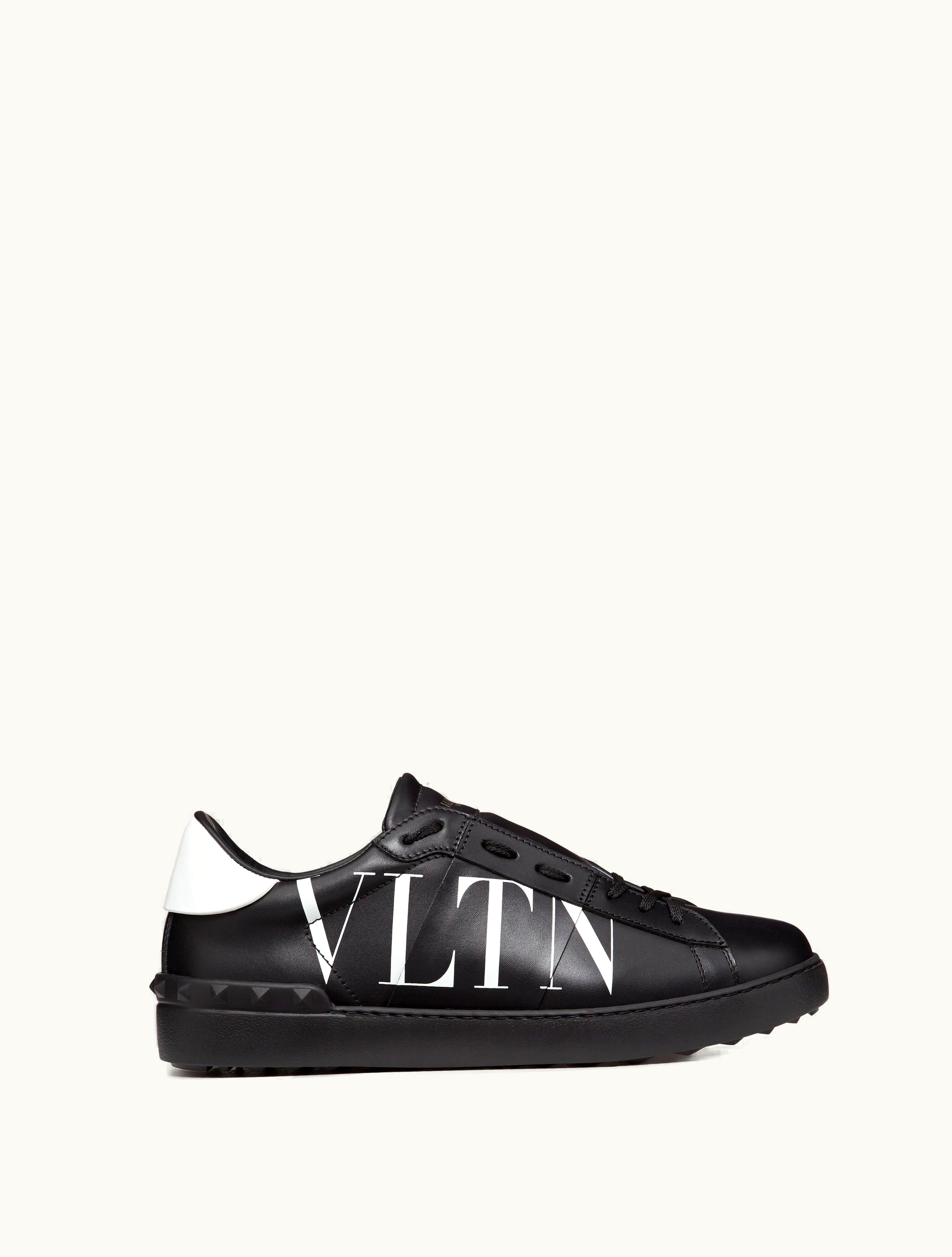 Valentino Valentino Open Sneaker With Vltn Print For Man In Black