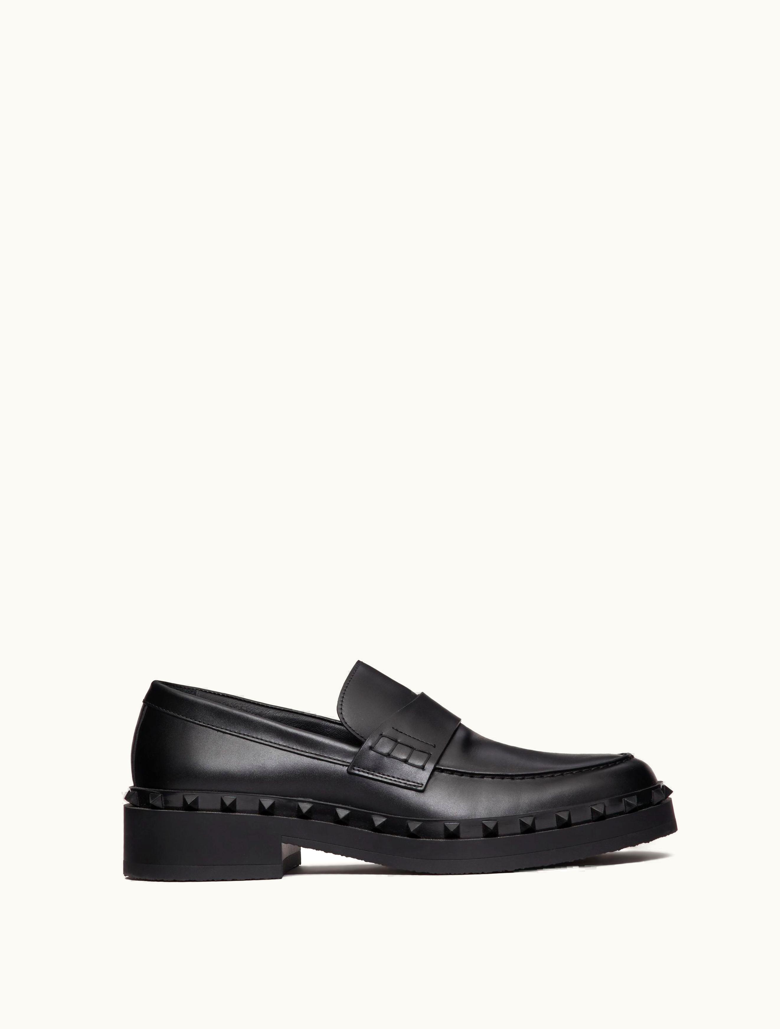 Valentino Valentino Rockstud M-way Calfskin Loafer For Man In Black