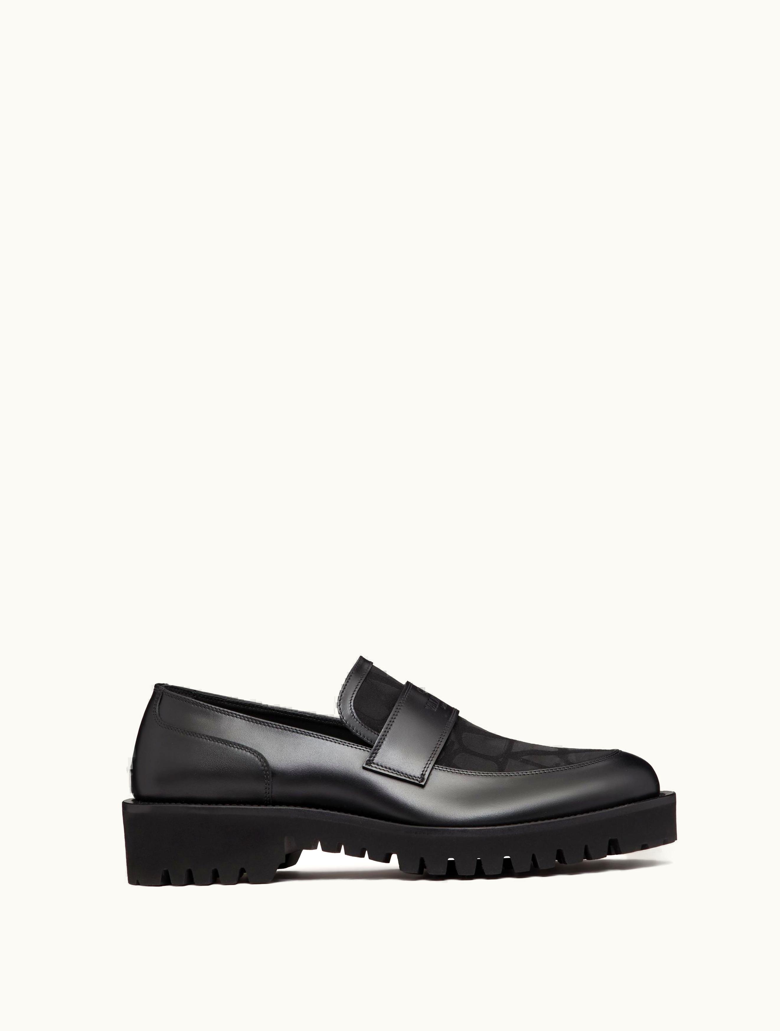 Valentino Valentino Loafer In Toile Iconographe Technical Fabric And Calfskin For Man In Black