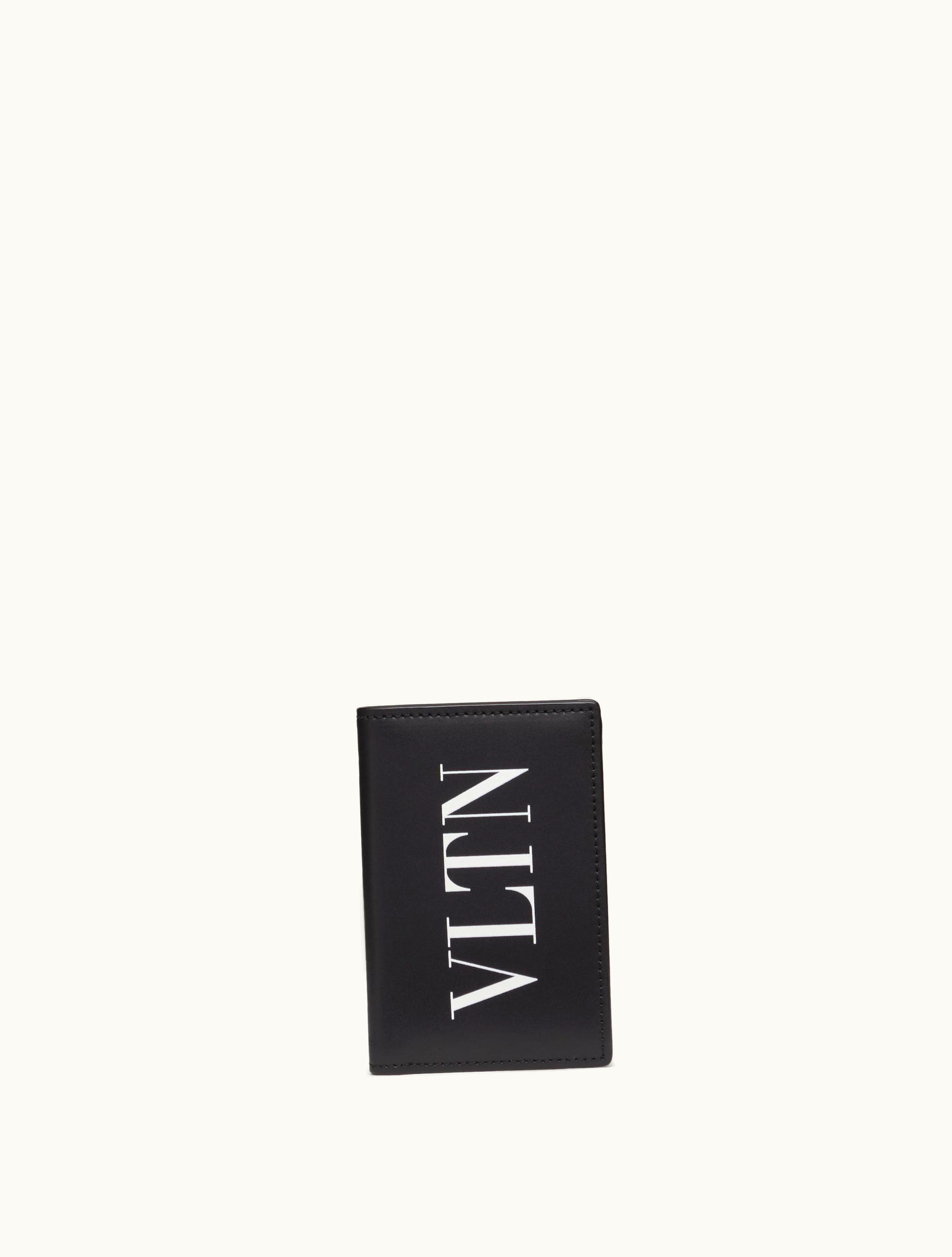 Valentino Valentino Vltn Cardholder For Man In Black YP0576LVN_0NI