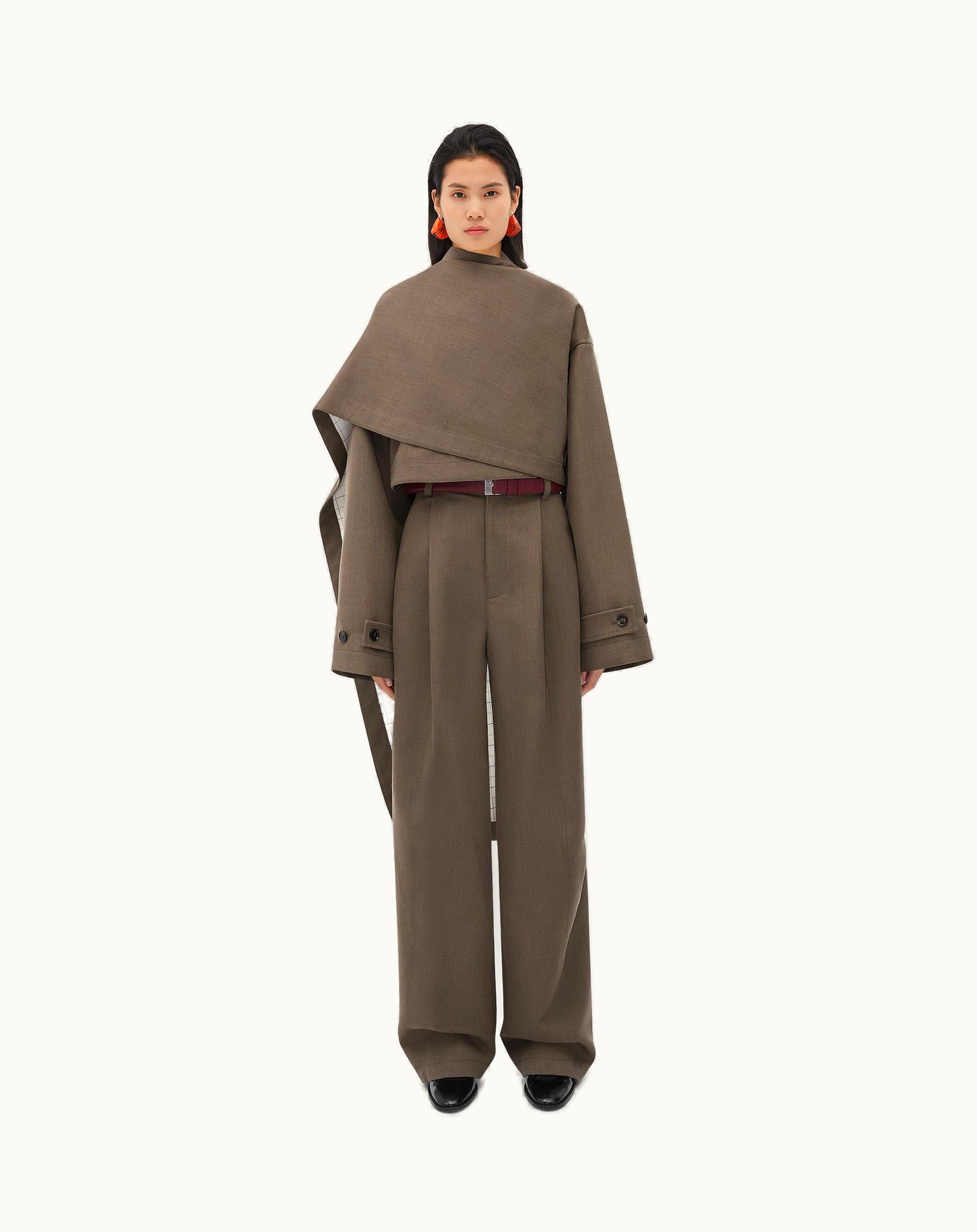 Bottega Veneta Bottega Veneta Women's Soft Wool Twill Cape With Check Lining In Milkweed