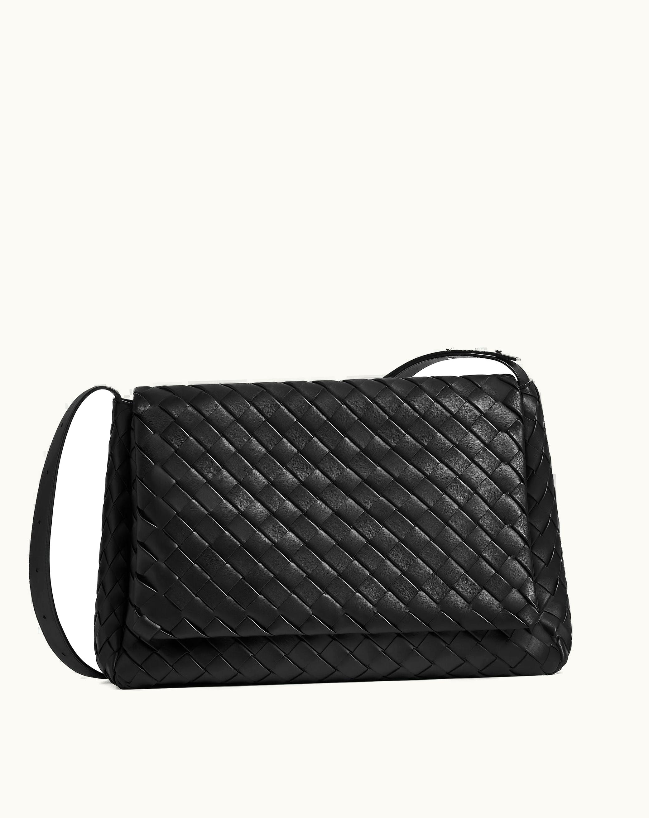 Bottega Veneta Bottega Veneta Men's Maxi Cobble Messenger In Black