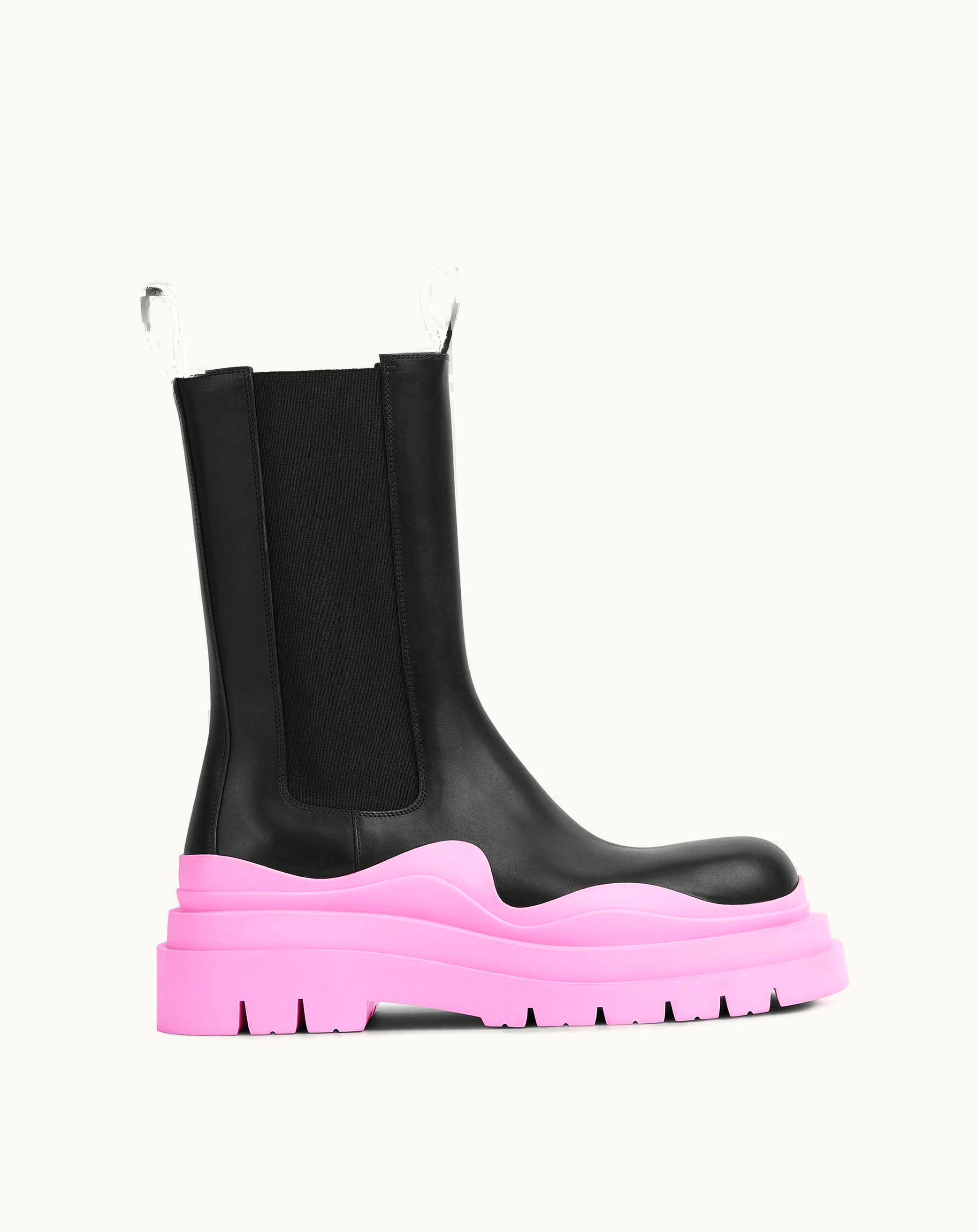 Bottega Veneta Bottega Veneta Women's Tire Chelsea Boot In Black / Gloss