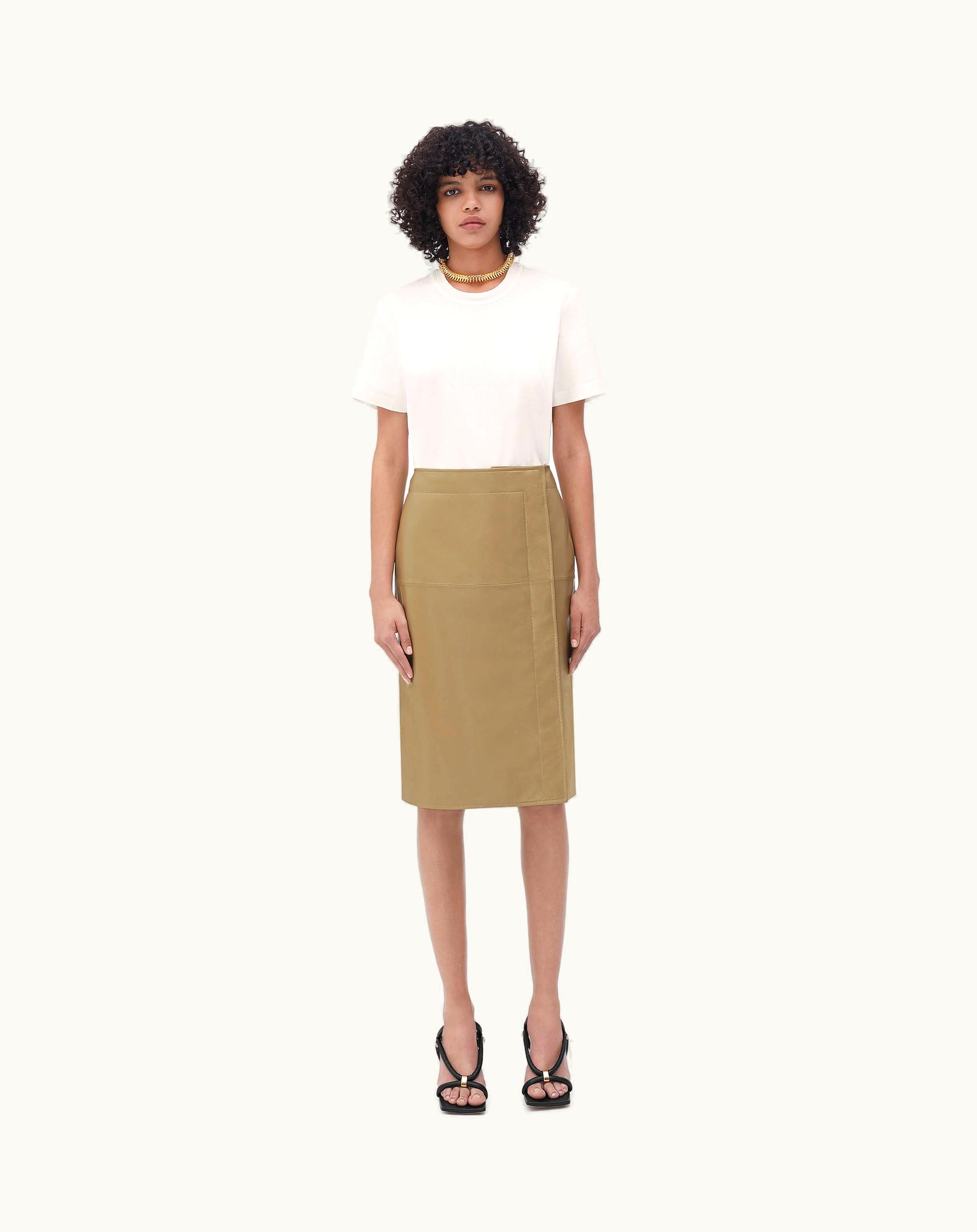 Bottega Veneta Bottega Veneta Women's Shiny Leather Skirt In Sesame