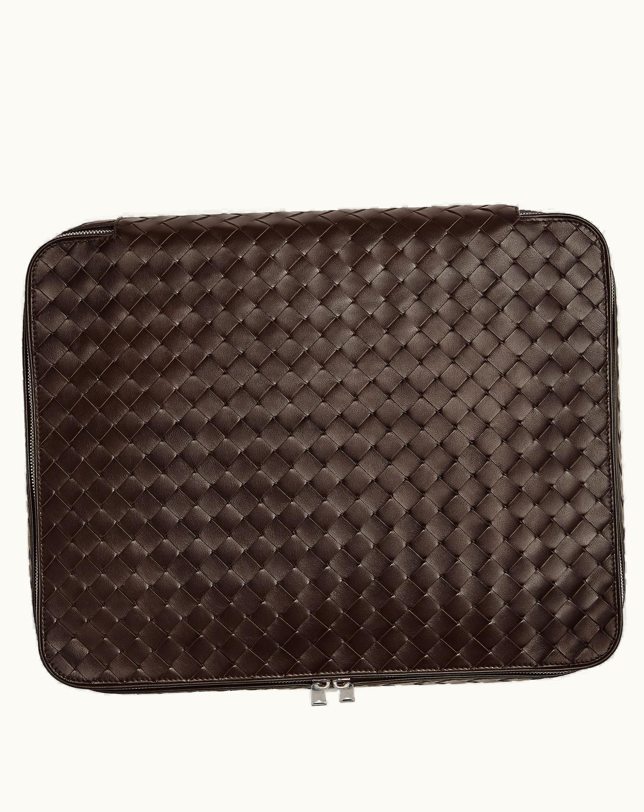 Bottega Veneta Bottega Veneta Men's Intrecciato Medium Packing Cube In Fondant