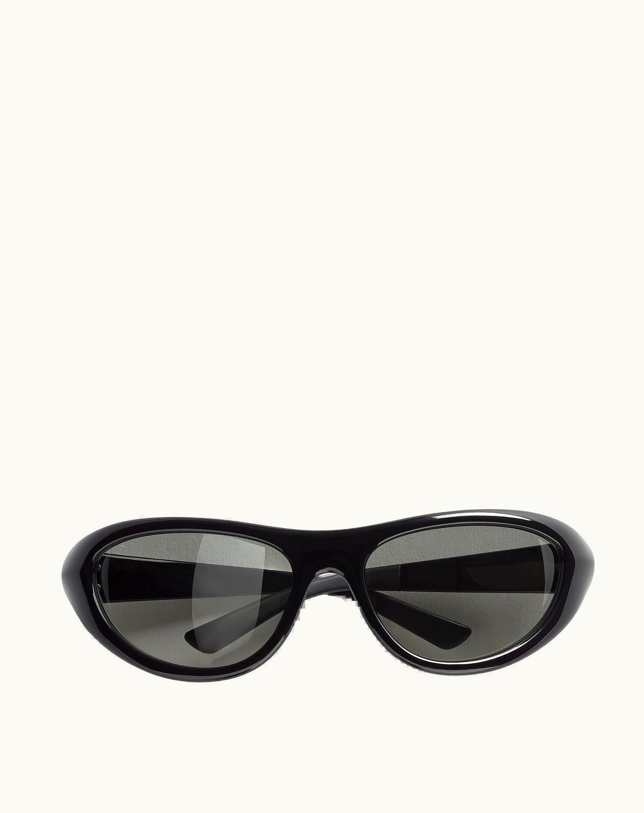 Bottega Veneta Bottega Veneta Curve Sporty Cat Eye Injected Acetate Sunglasses In Black / Grey