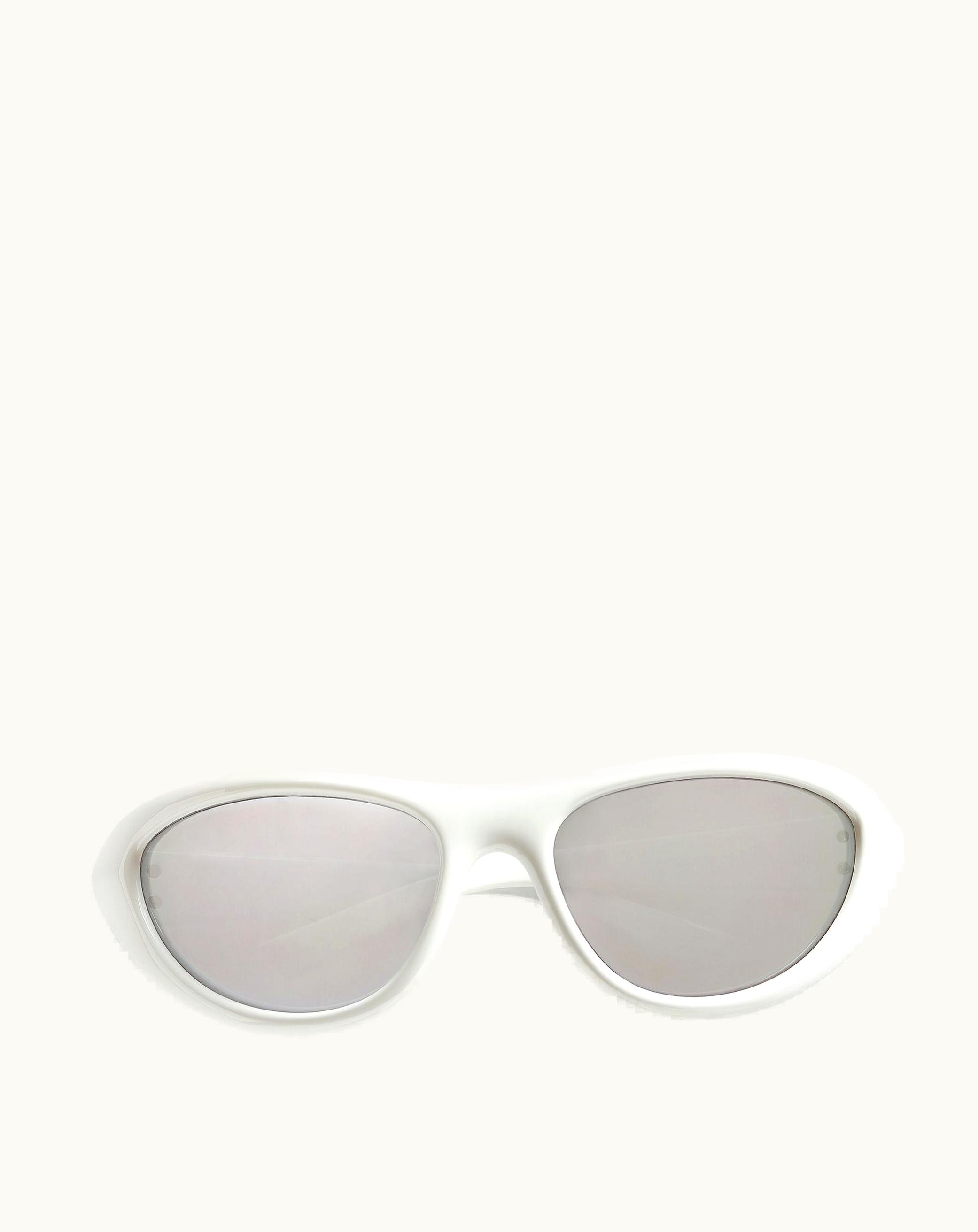Bottega Veneta Bottega Veneta Curve Sporty Cat Eye Injected Acetate Sunglasses In White / Silver