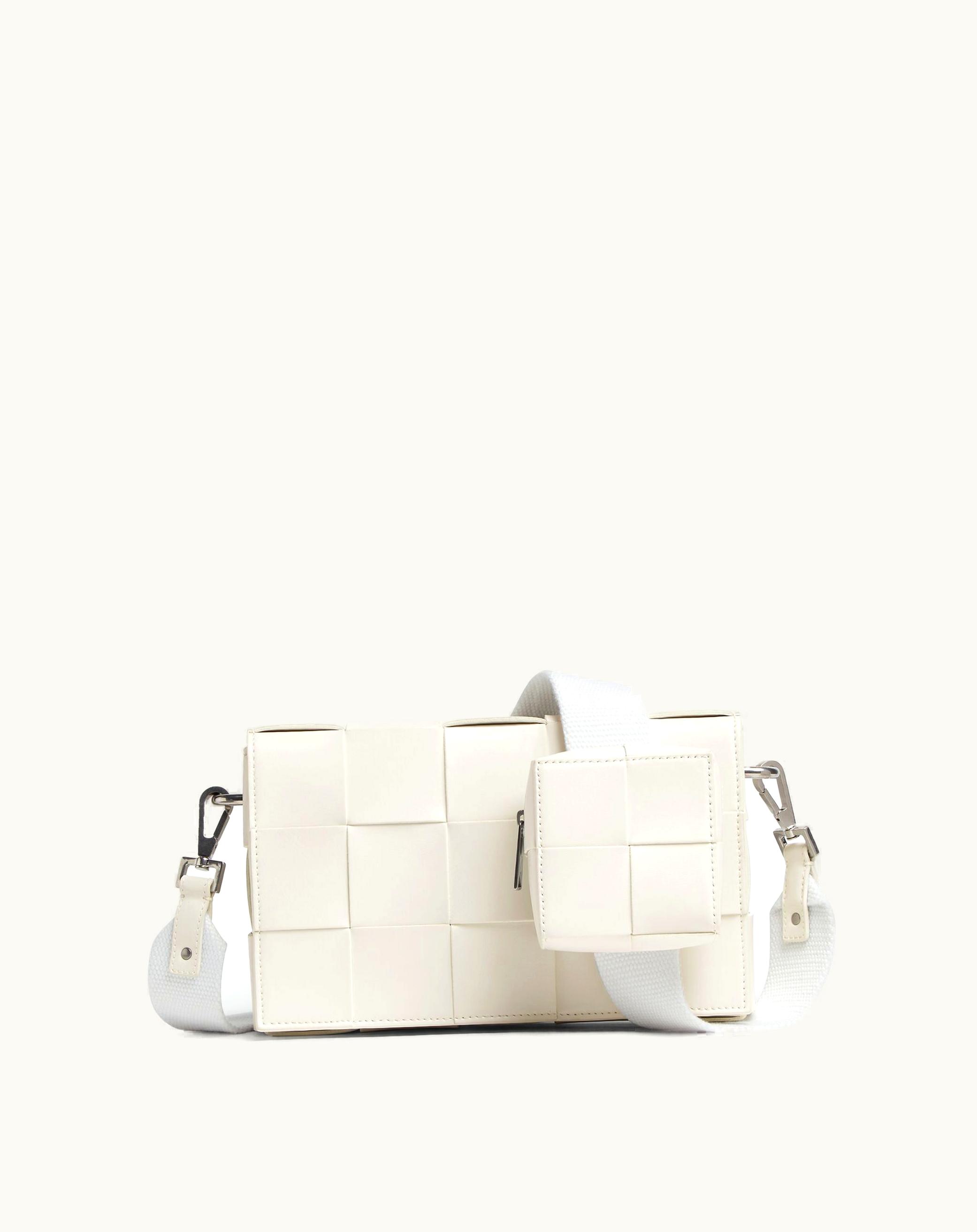 Bottega Veneta Bottega Veneta Men's Cassette With Versatile Strap In White