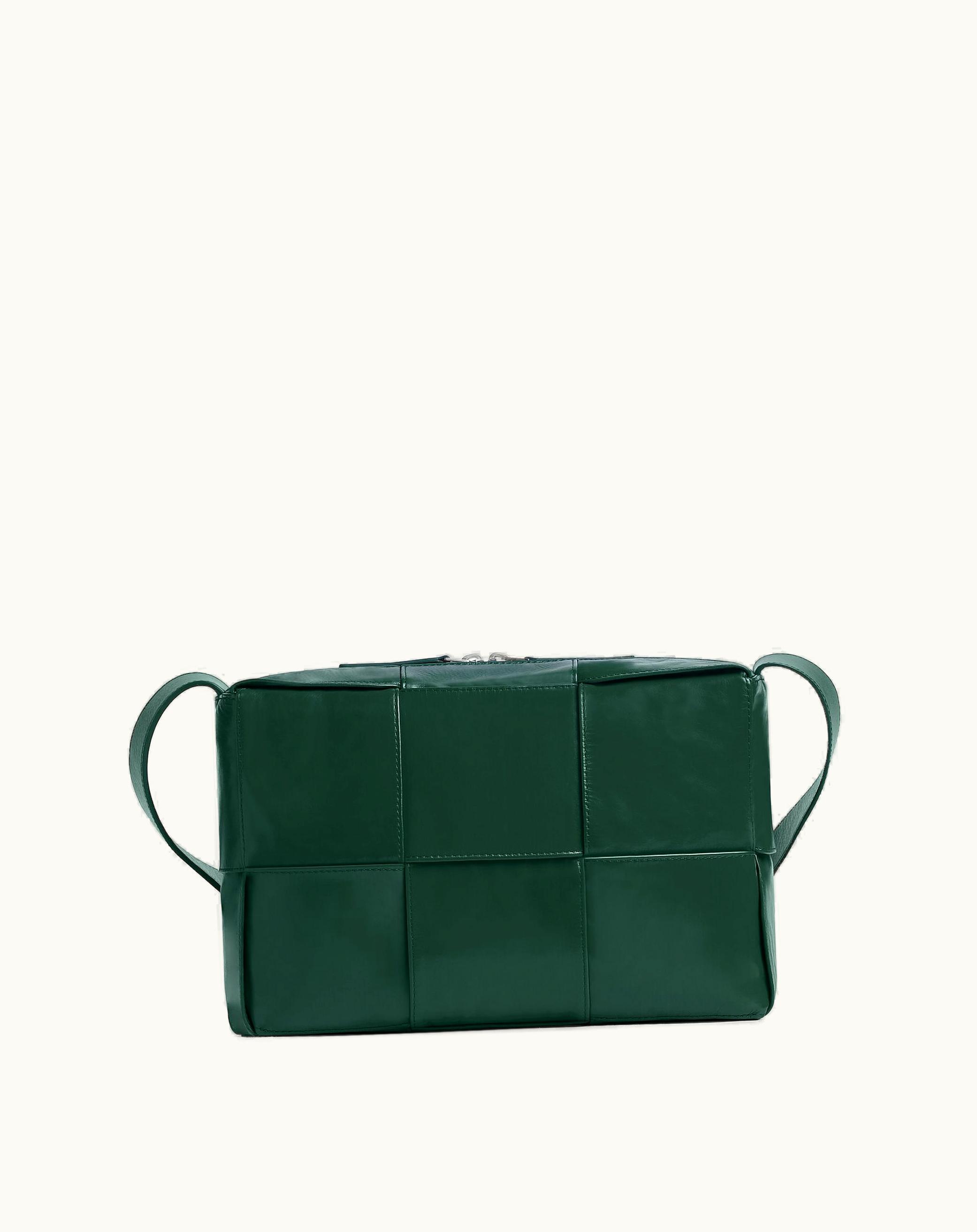 Bottega Veneta Bottega Veneta Men's Medium Arco Camera Bag In Emerald Green