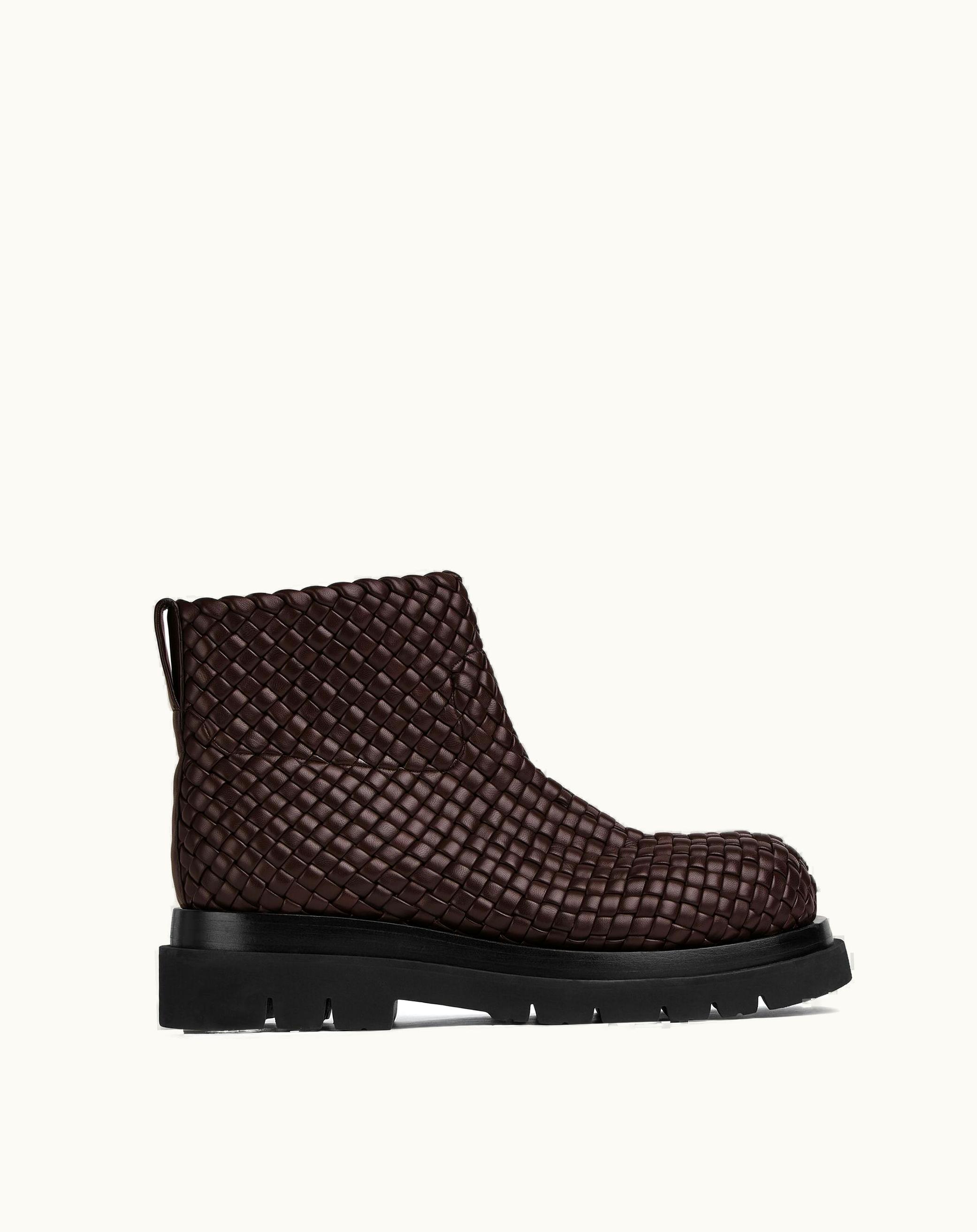 Bottega Veneta Bottega Veneta Men's Lug Ankle Boot In Fondant