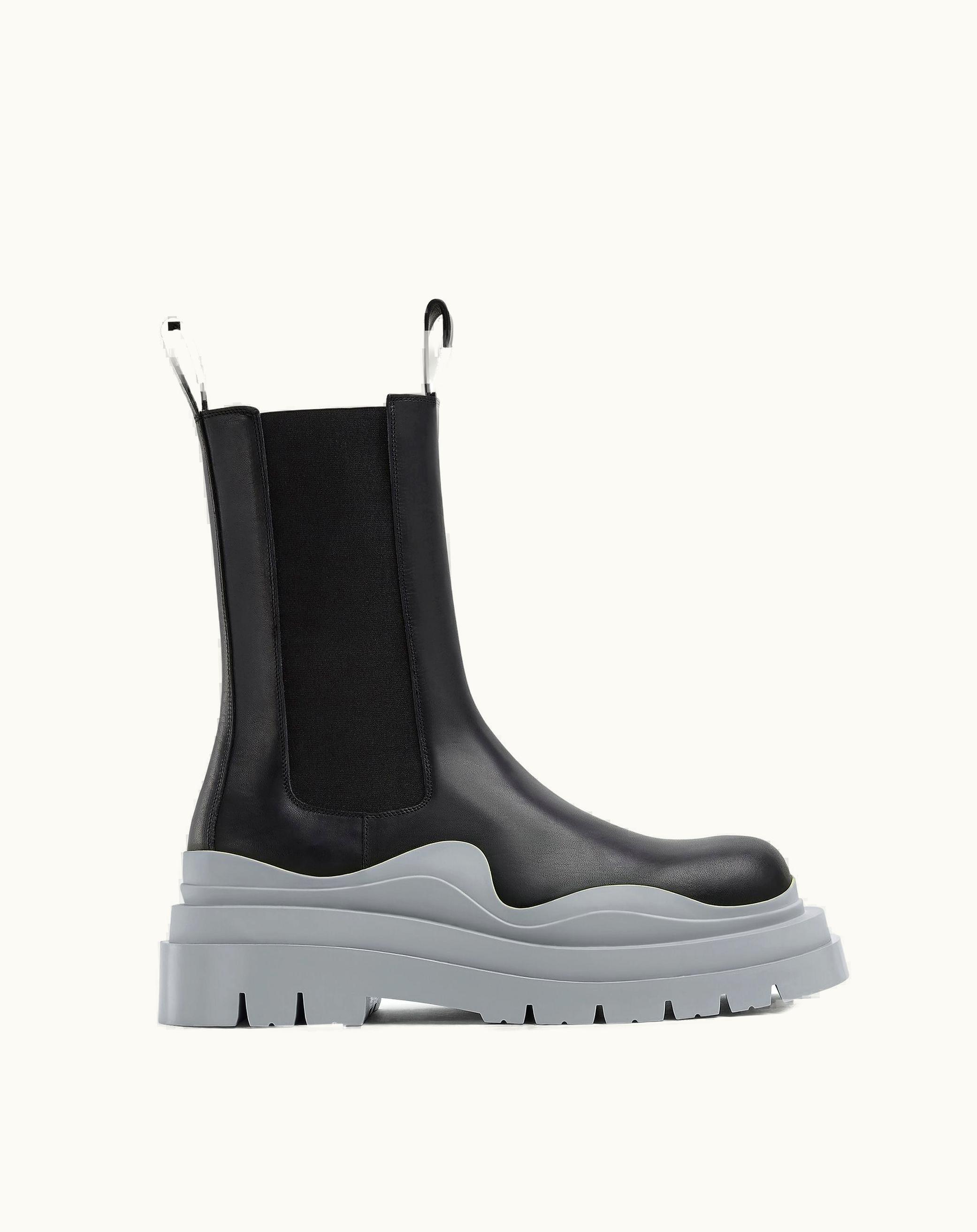 Bottega Veneta Bottega Veneta Men's Tire Chelsea Boot In Black / Vapor