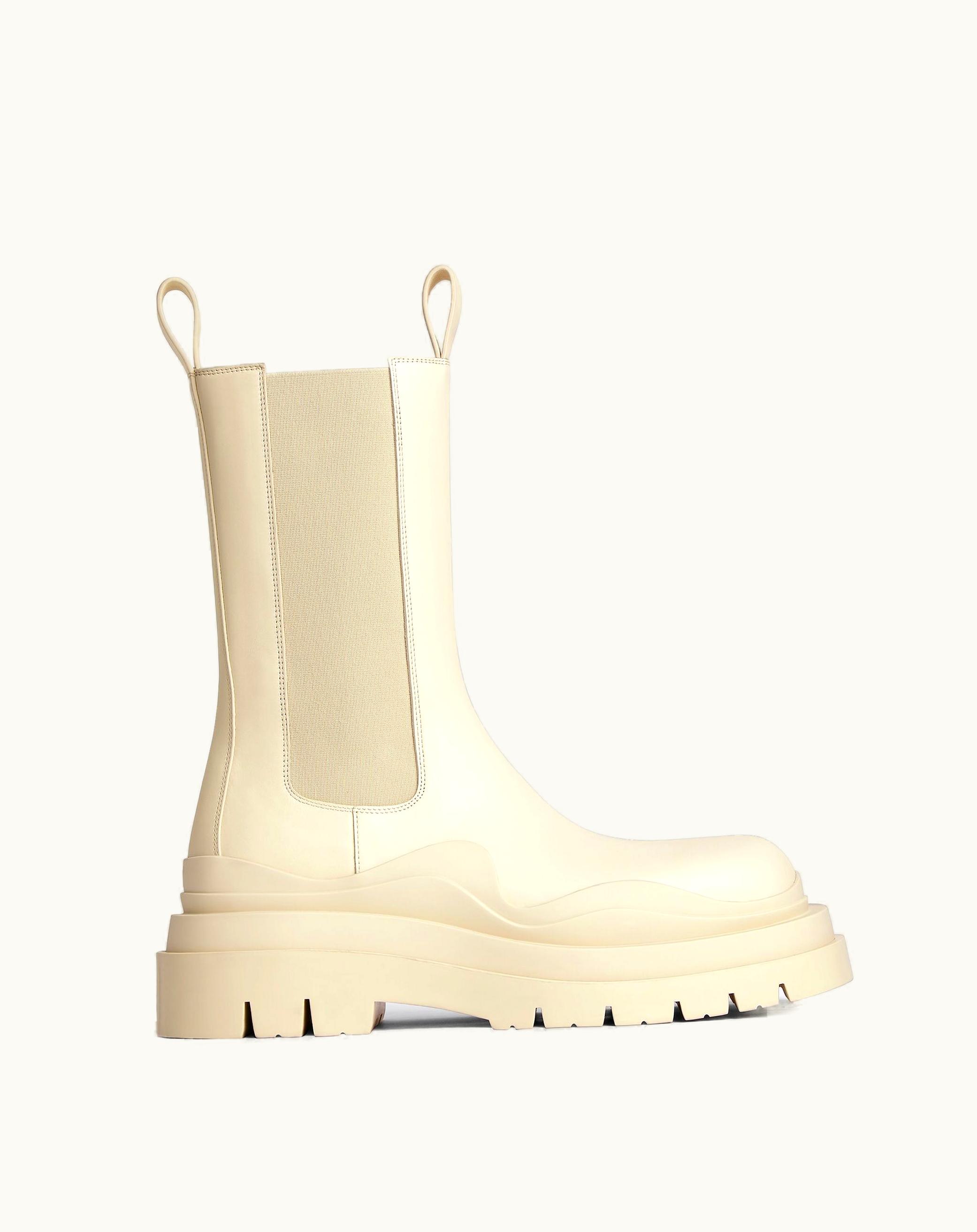 Bottega Veneta Bottega Veneta Men's Tire Chelsea Boot In Sea Salt