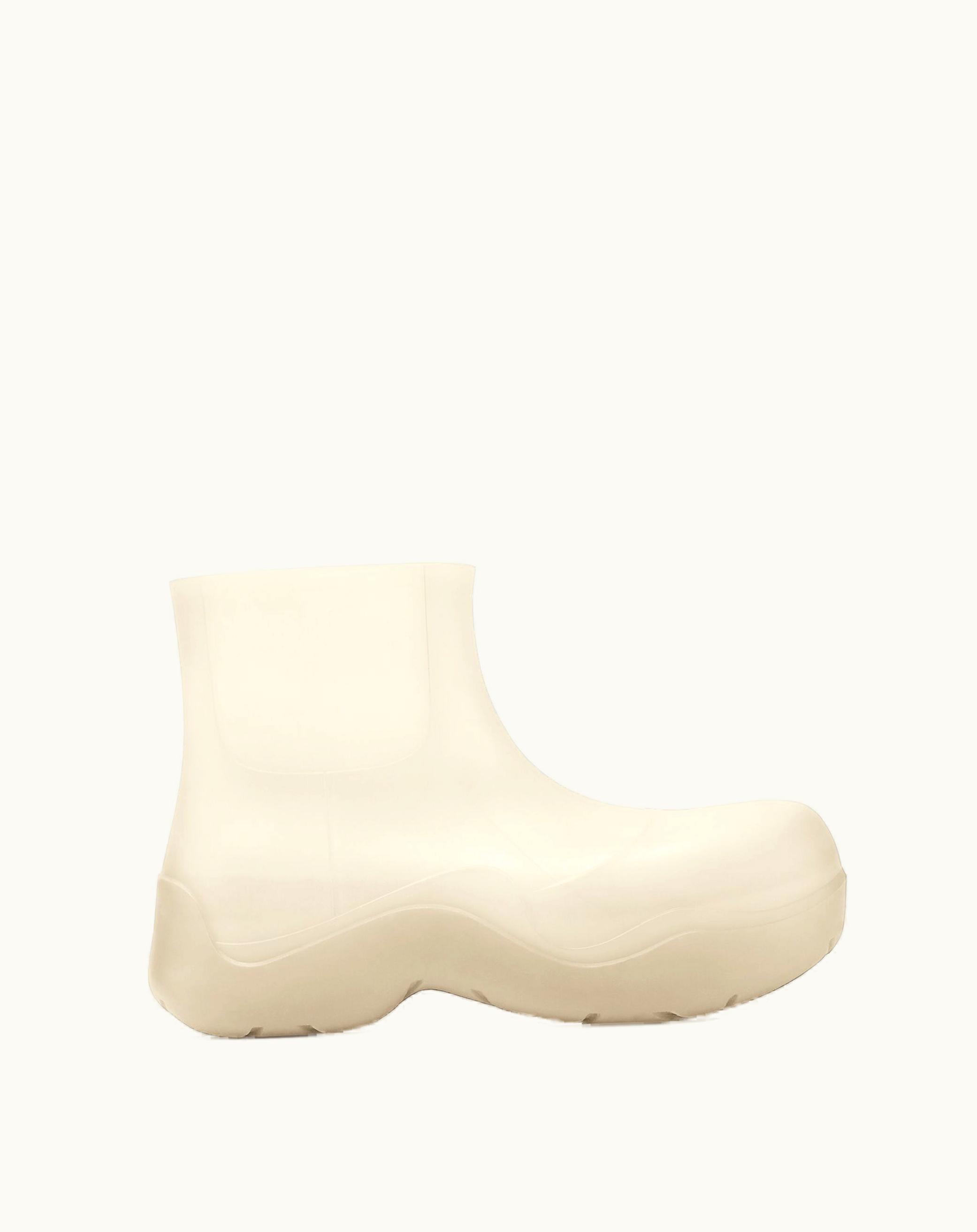 Bottega Veneta Bottega Veneta Men's Puddle Ankle Boot In Sea Salt