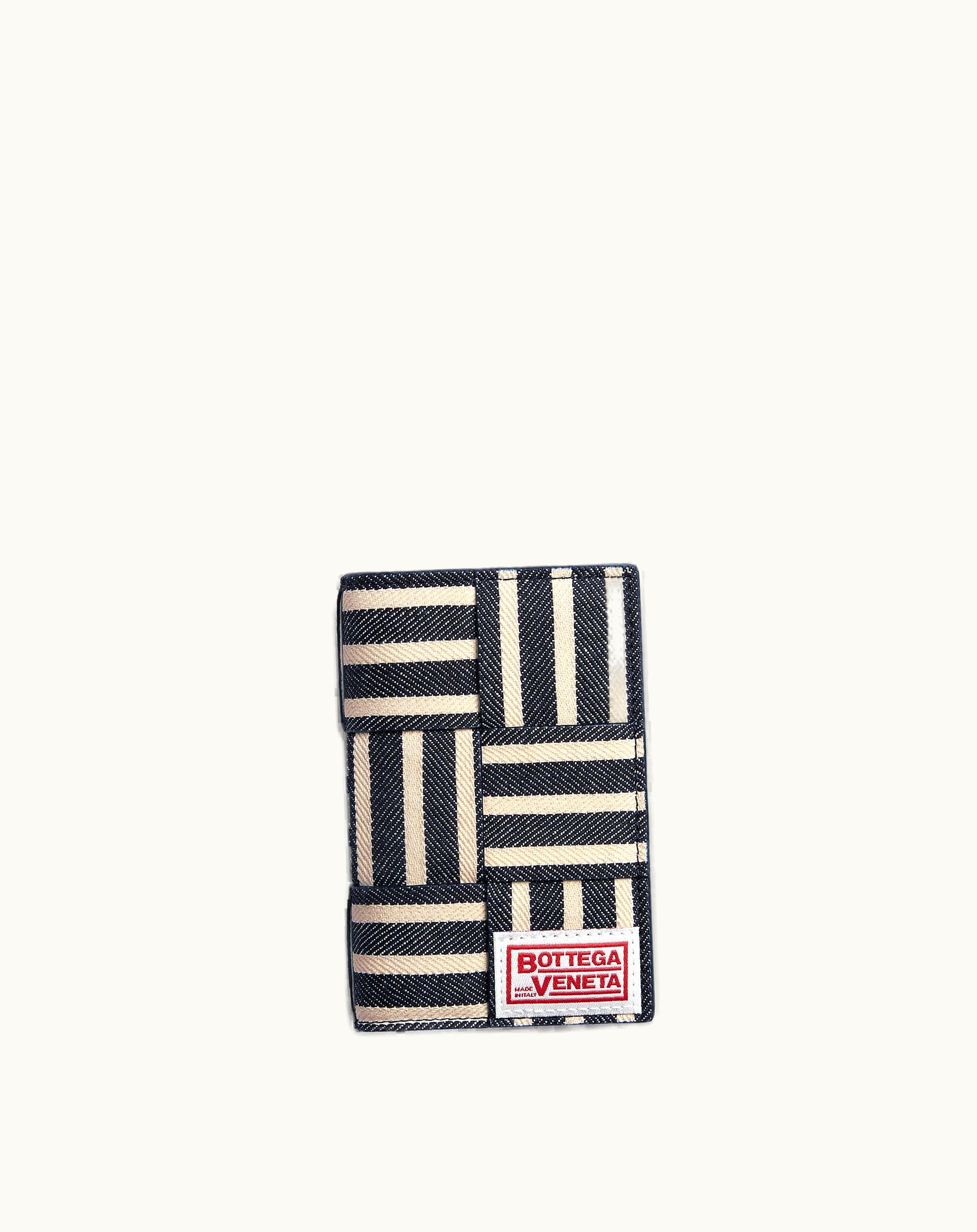 Bottega Veneta Bottega Veneta Men's Cassette Flap Card Case In Navy / White