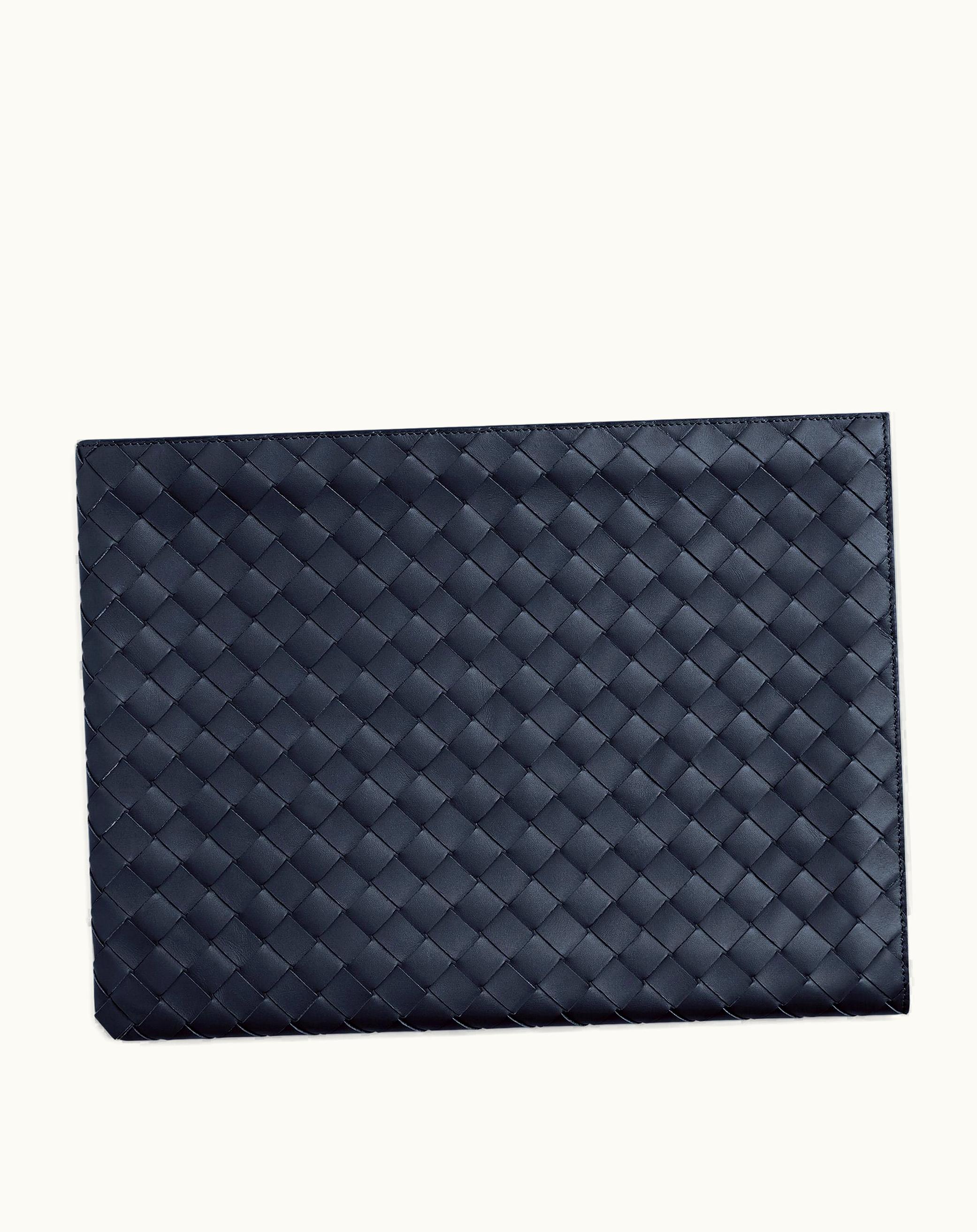 Bottega Veneta Bottega Veneta Men's Intrecciato Half Zip Pouch In Space / Cob