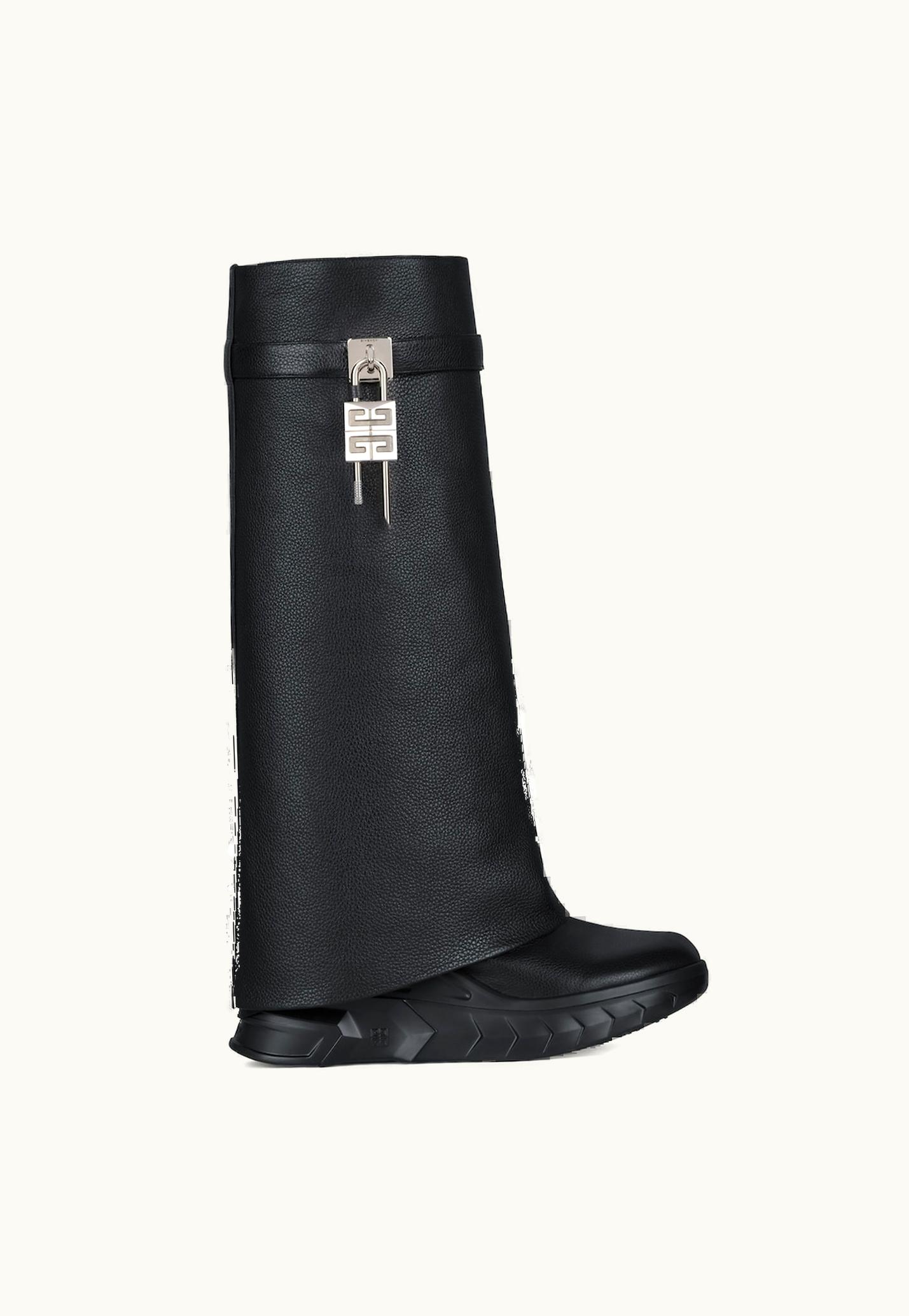 Givenchy Givenchy Shark Lock Biker Boots In Grained Leather - Black