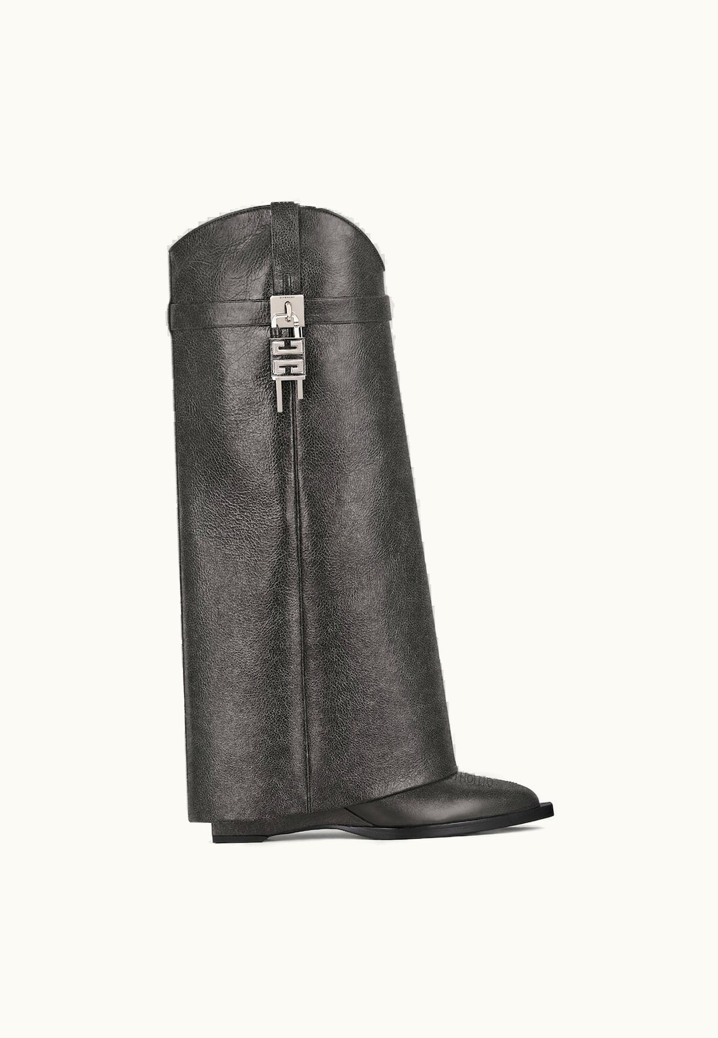 Givenchy Givenchy Shark Lock Cowboy Boots In Aged Leather - Black