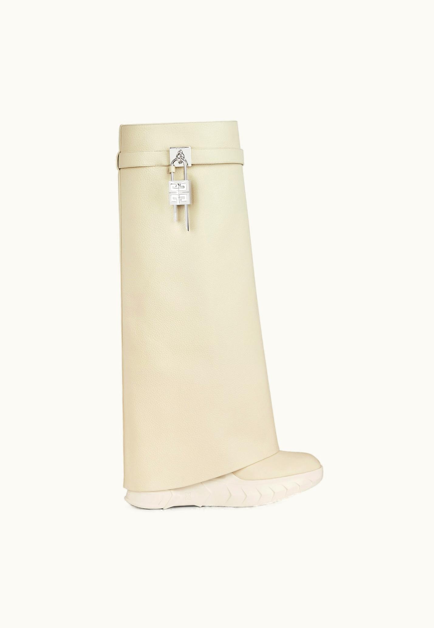 Givenchy Givenchy Shark Lock Biker Boots In Grained Leather - Beige