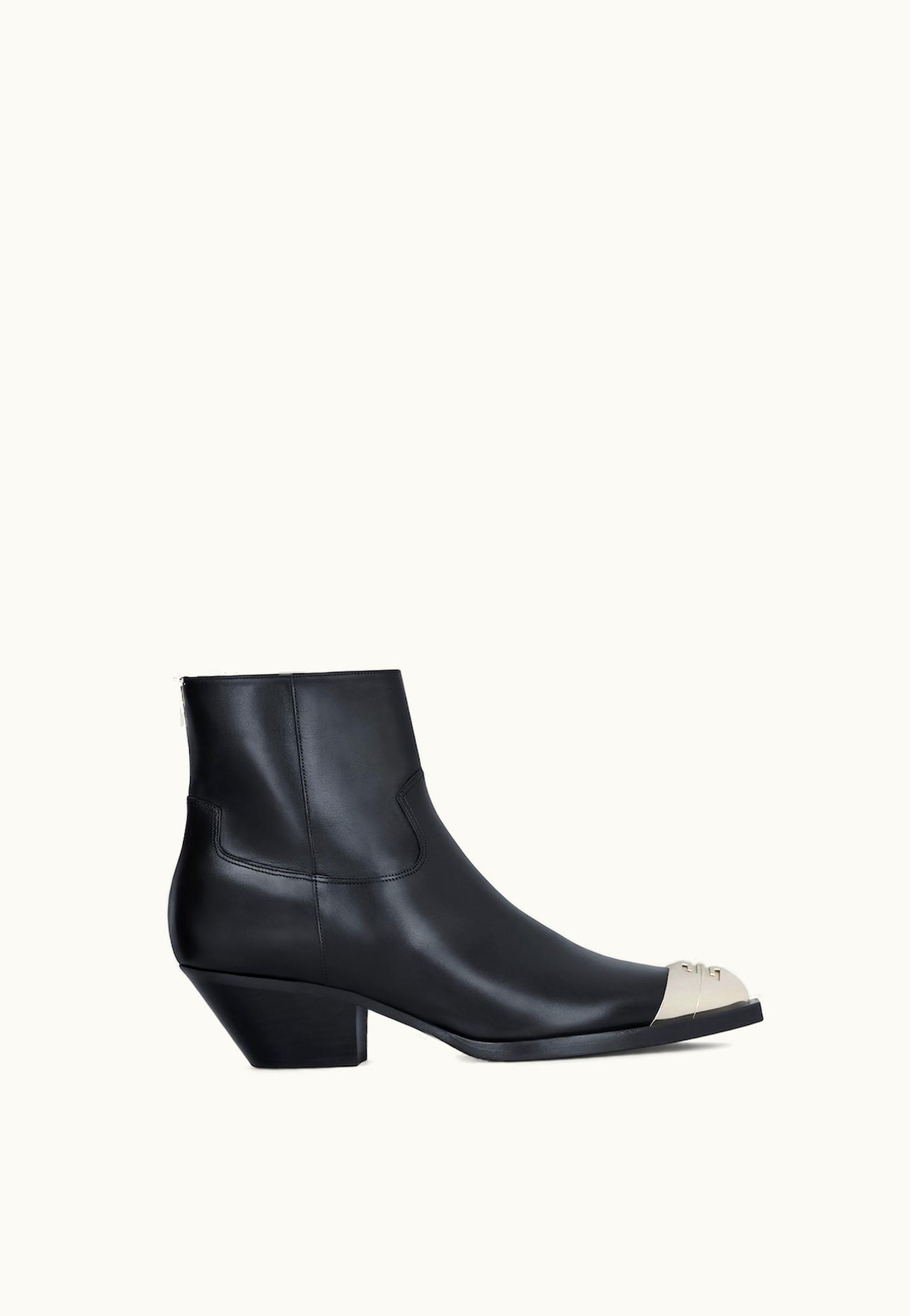 Givenchy Givenchy Western Ankle Boots In Leather - Black